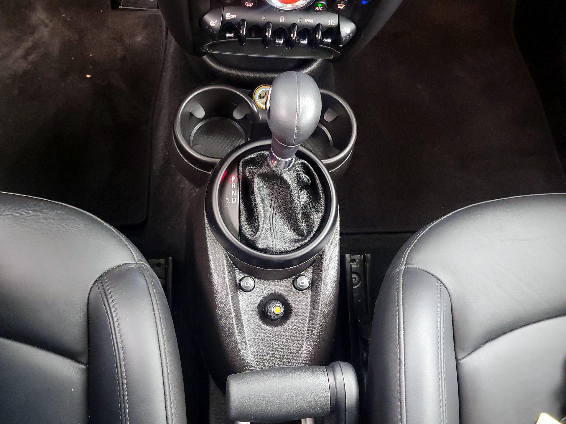 Thumbnail: 2014 MINI Cooper Countryman - 18