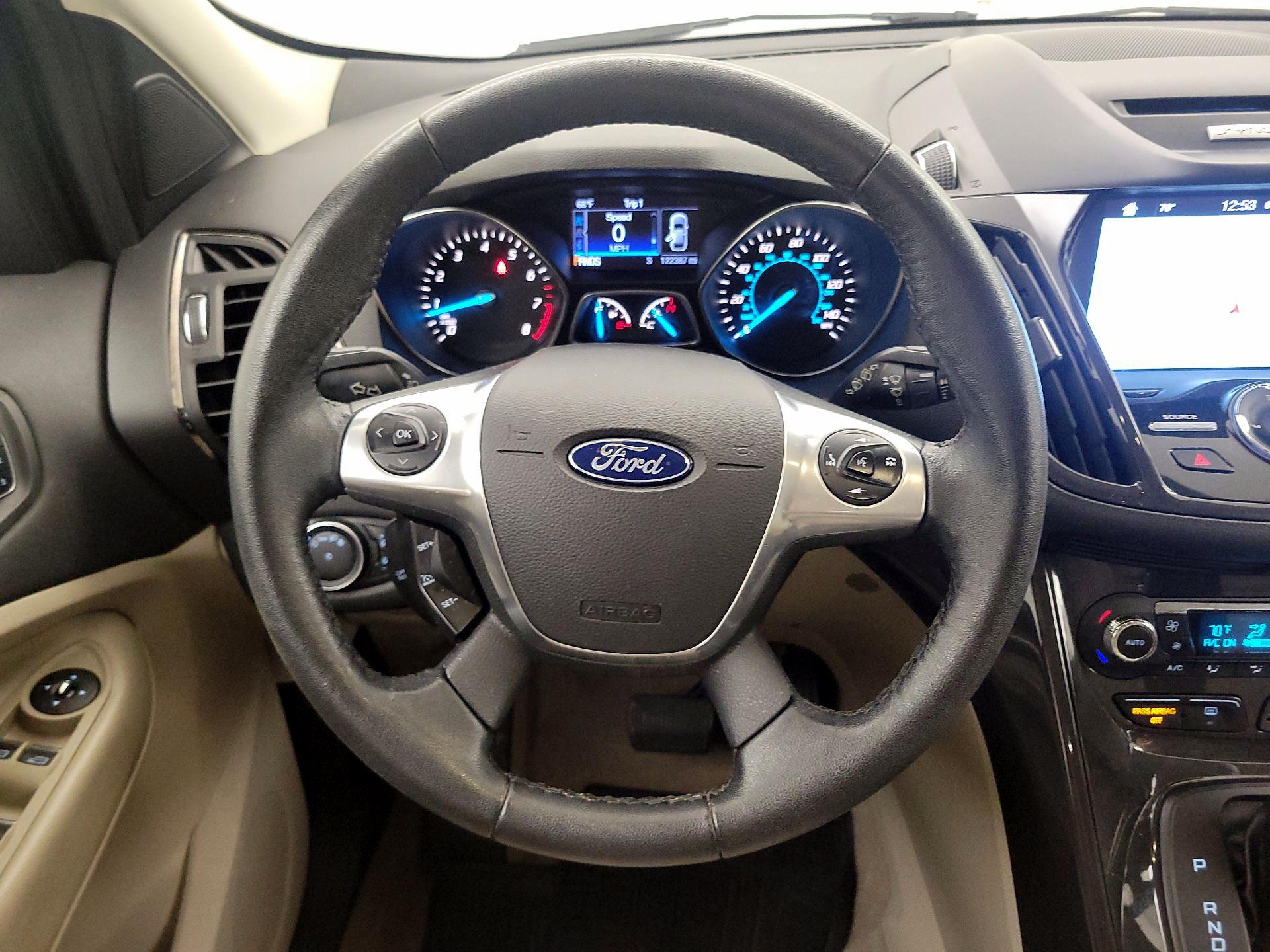 Thumbnail: 2016 Ford Escape - 10