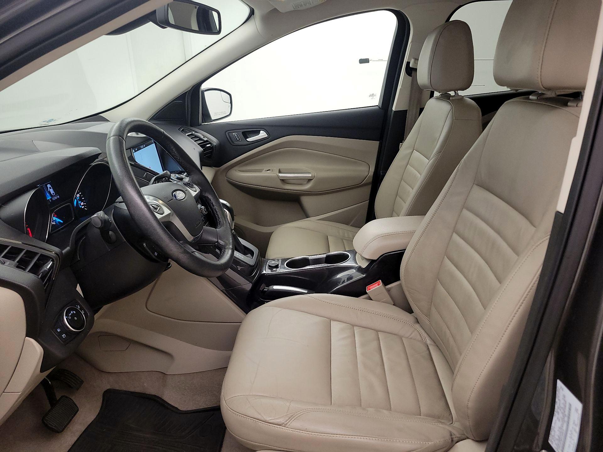 Thumbnail: 2016 Ford Escape - 11