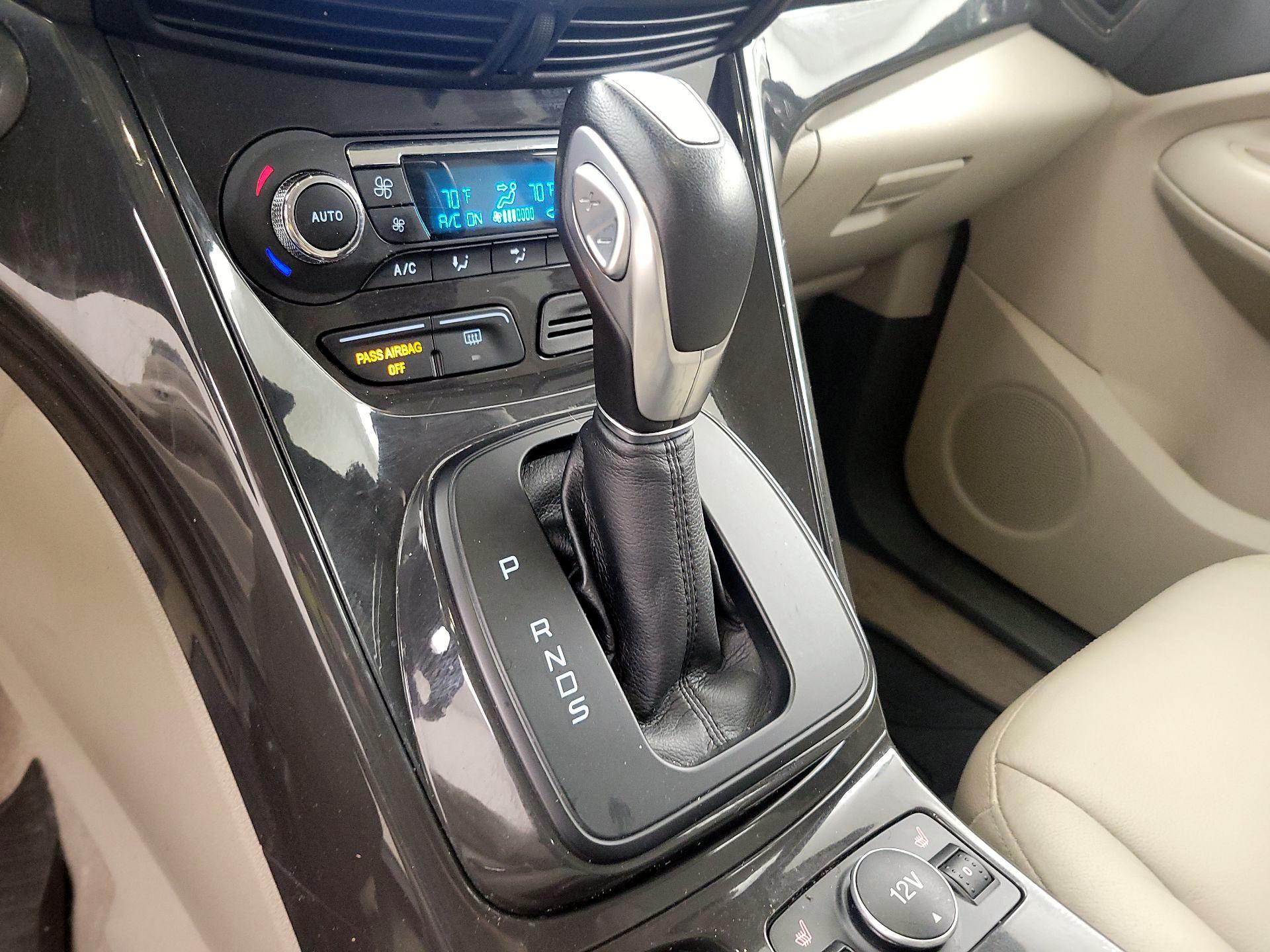 Thumbnail: 2016 Ford Escape - 18