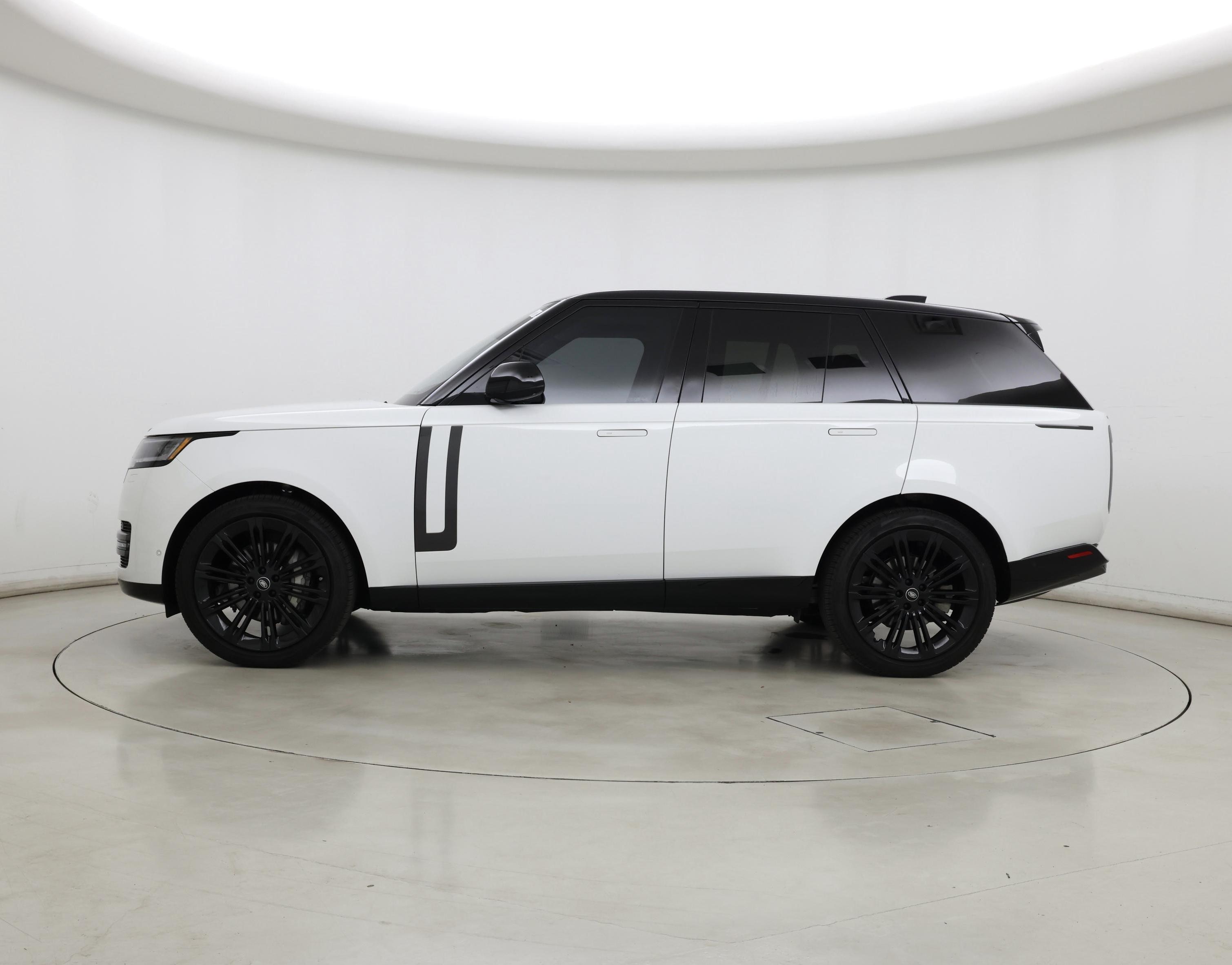 Thumbnail: 2022 Land Rover Range Rover - 3