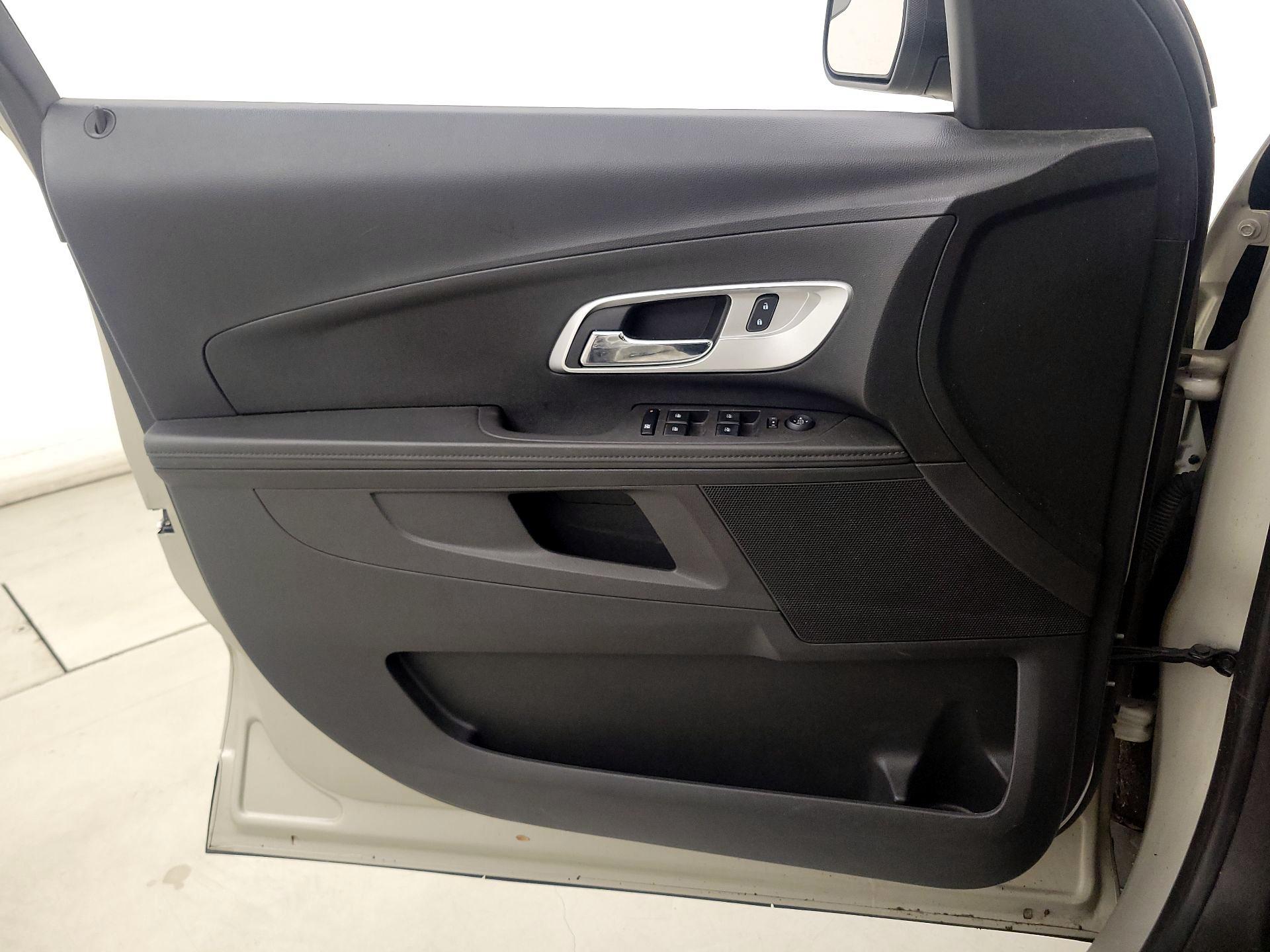 Thumbnail: 2013 Chevrolet Equinox - 12