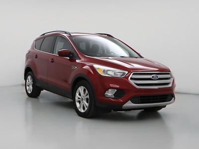 Red 2018 Ford Escape SE