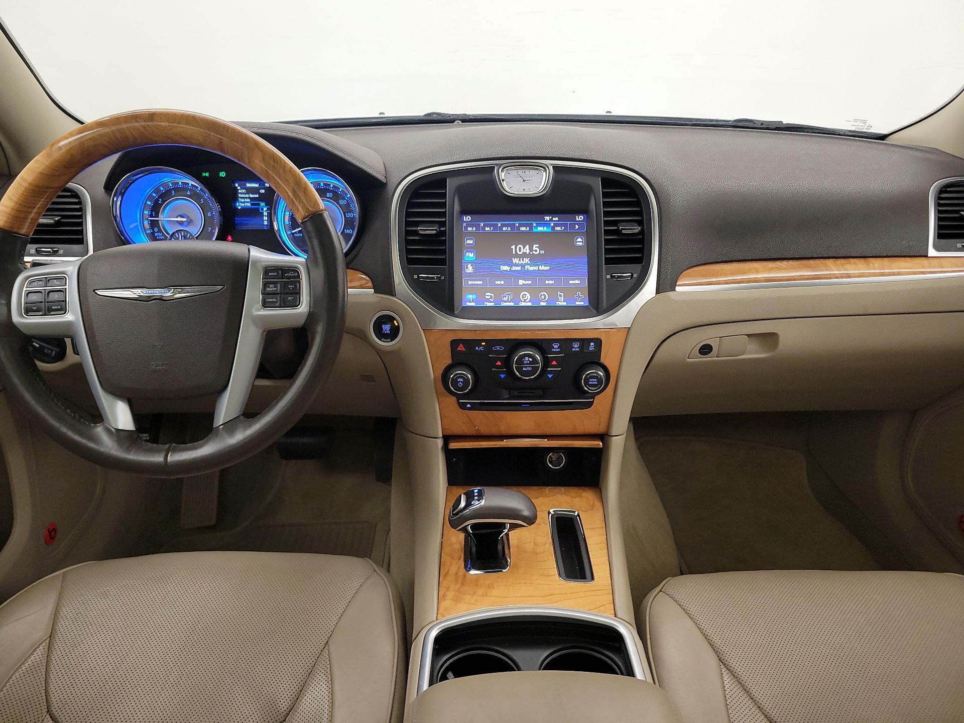 Thumbnail: 2014 Chrysler 300 - 9