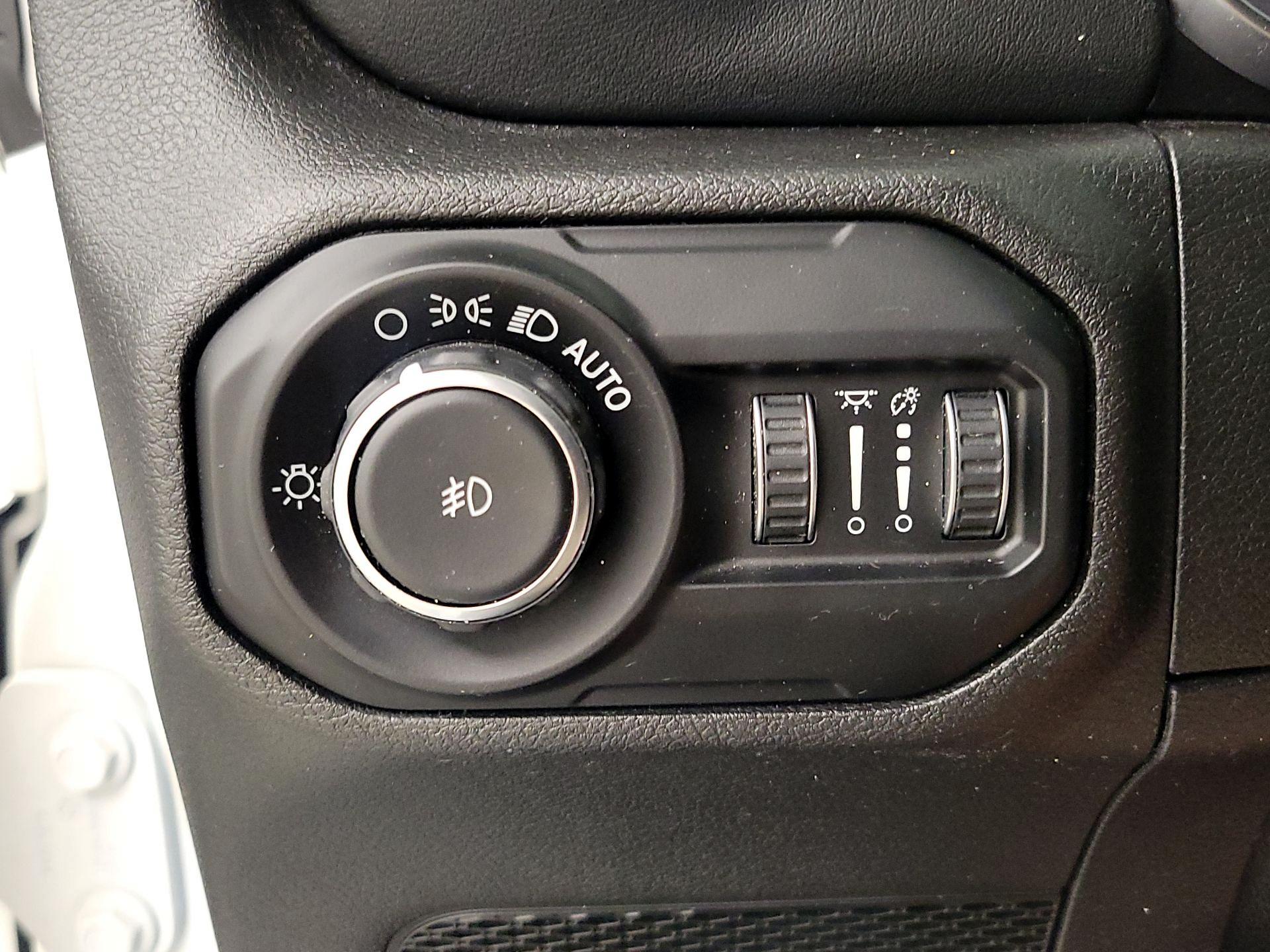 Thumbnail: 2020 Jeep Wrangler - 13