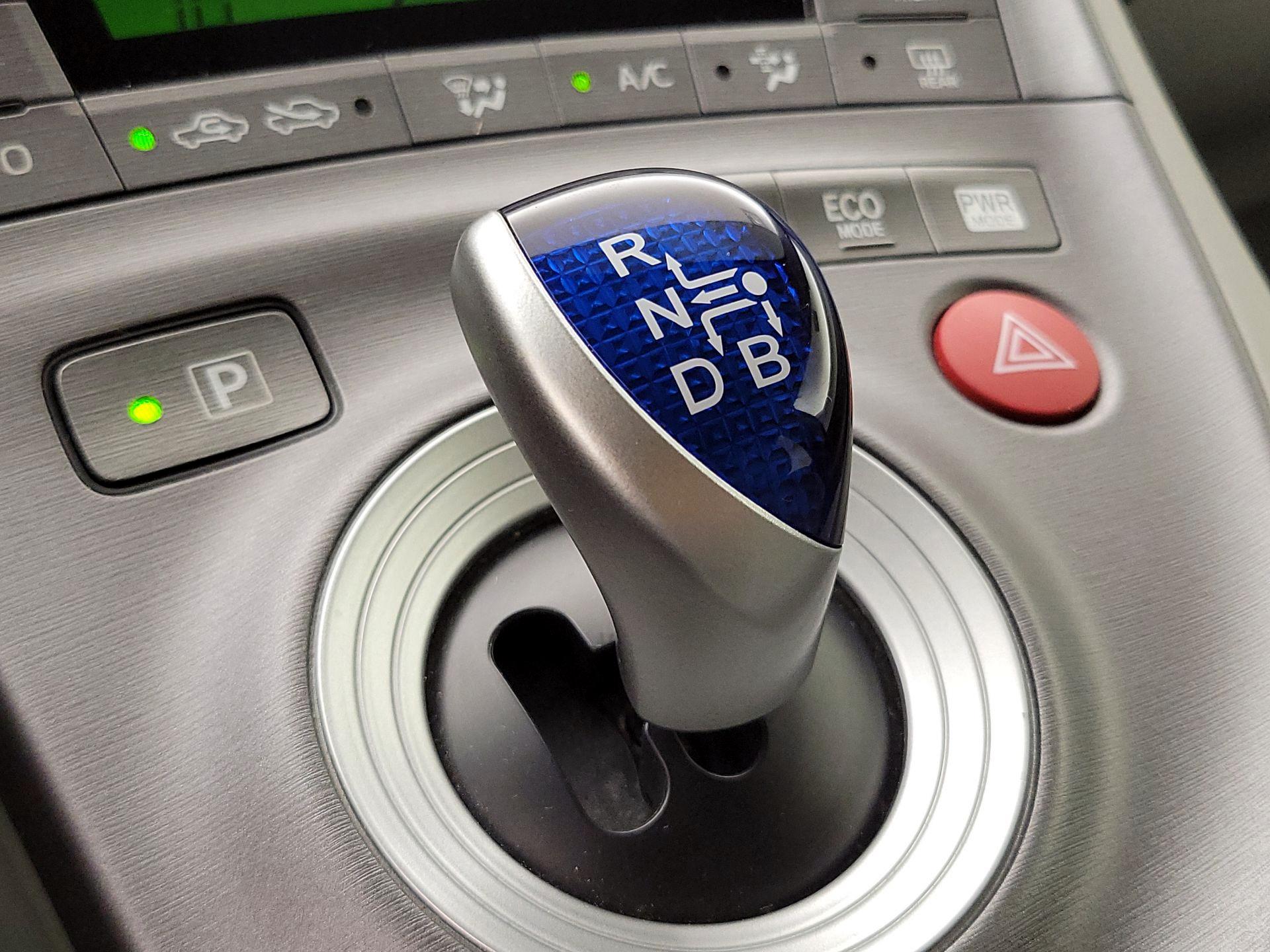Thumbnail: 2014 Toyota Prius - 16