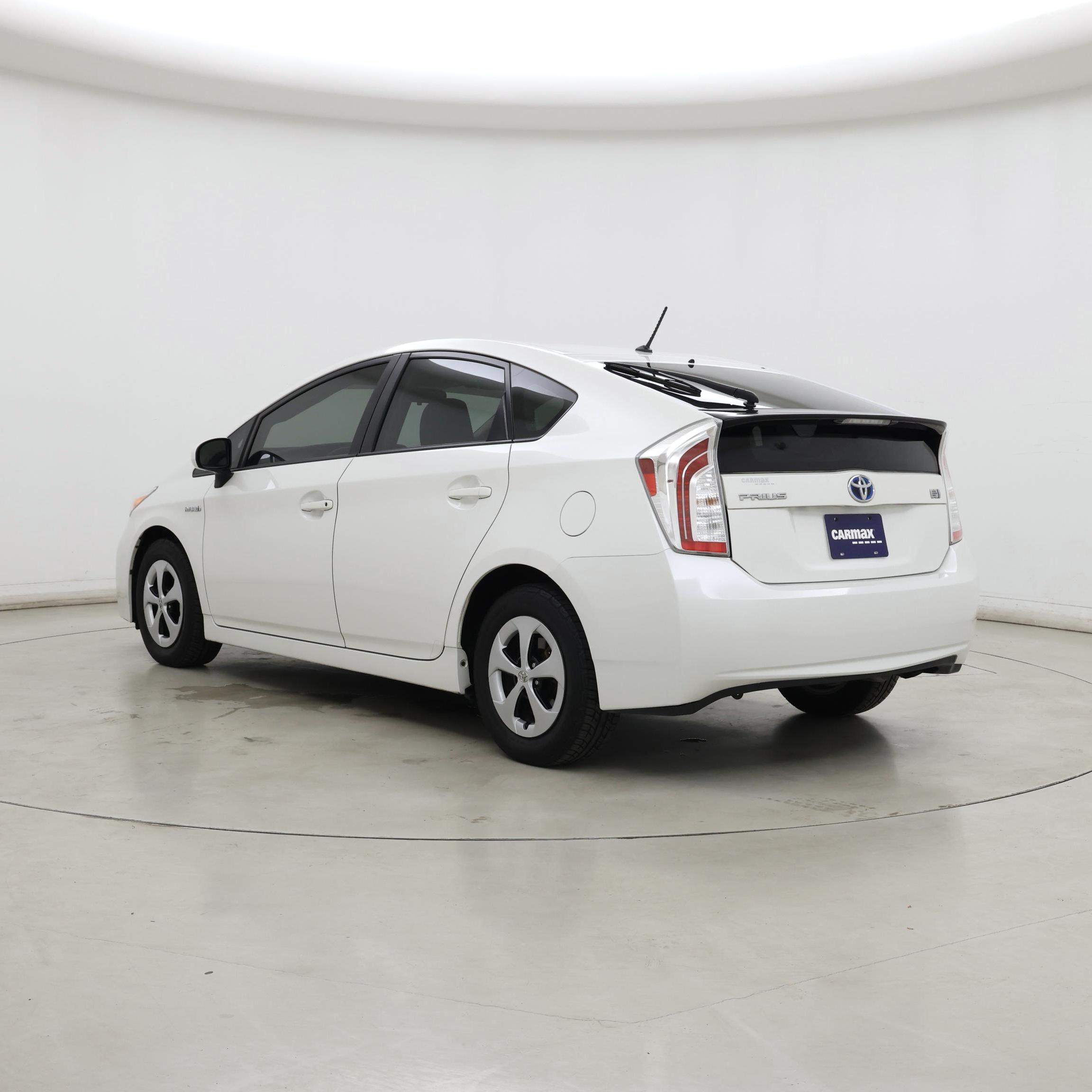 Thumbnail: 2014 Toyota Prius - 2