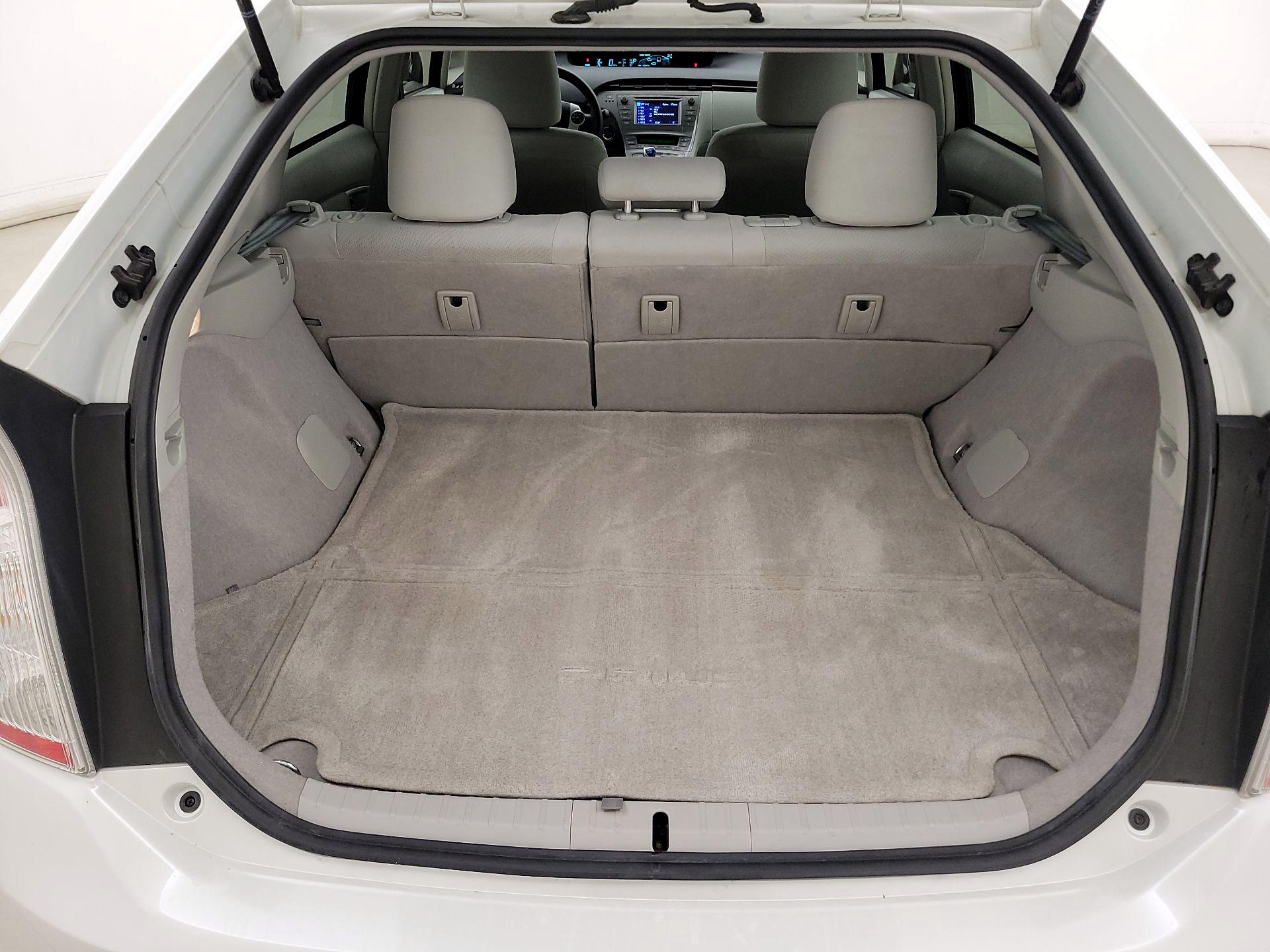 Thumbnail: 2014 Toyota Prius - 19
