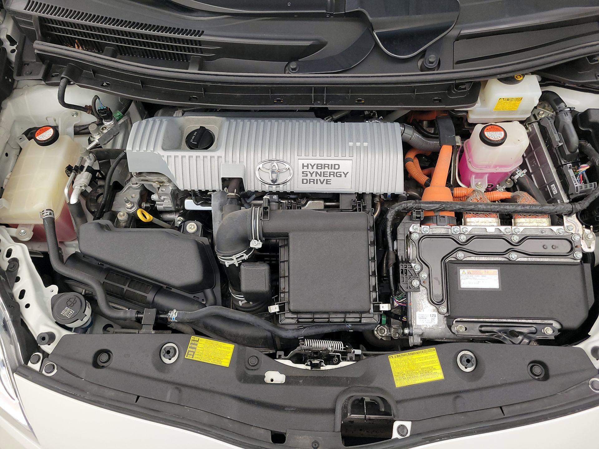 Thumbnail: 2014 Toyota Prius - 20