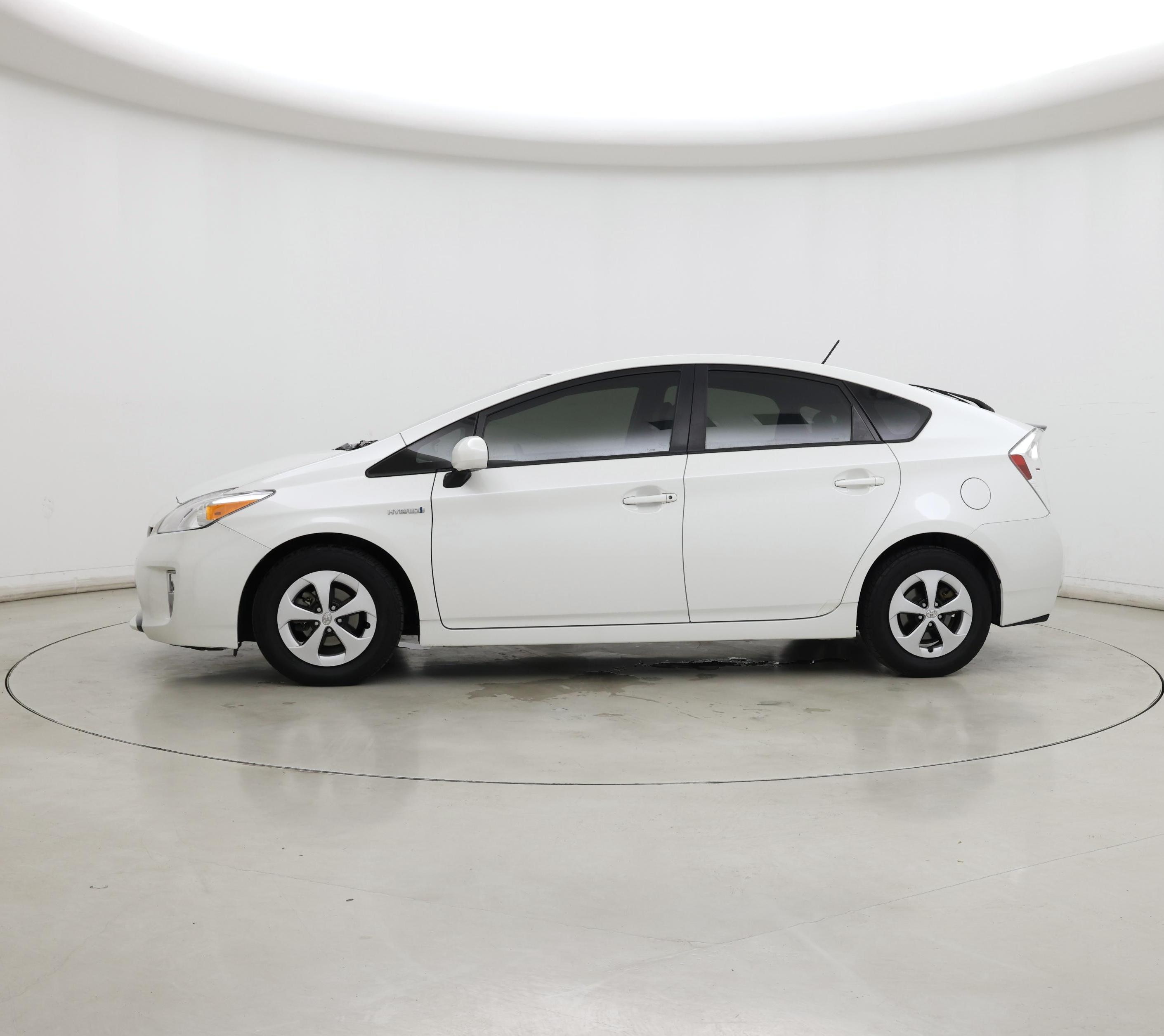 Thumbnail: 2014 Toyota Prius - 3