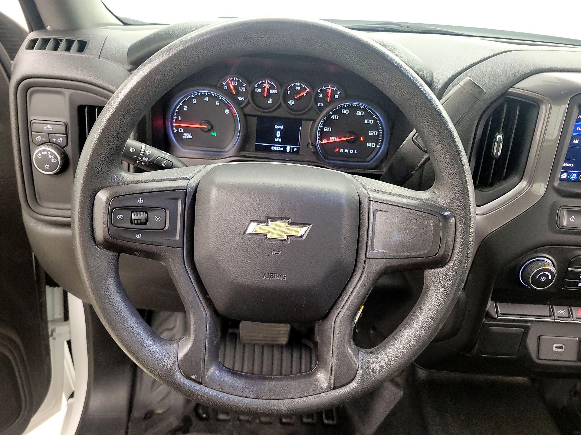 Thumbnail: 2020 Chevrolet Silverado 1500 - 10