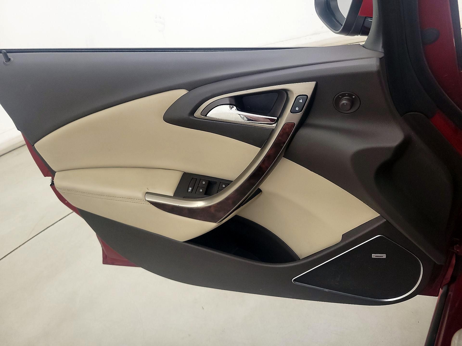 Thumbnail: 2014 Buick Verano - 12