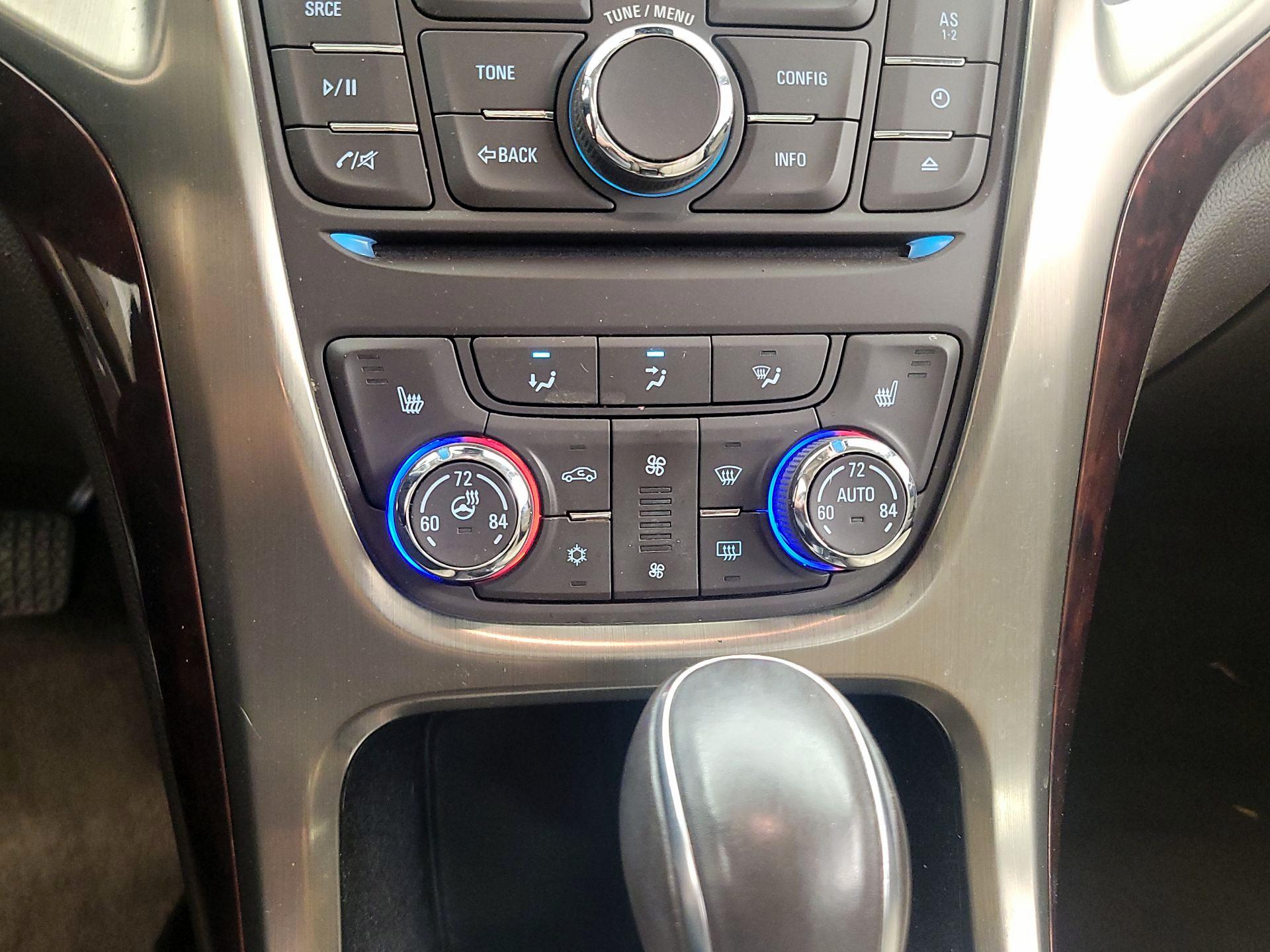 Thumbnail: 2014 Buick Verano - 16