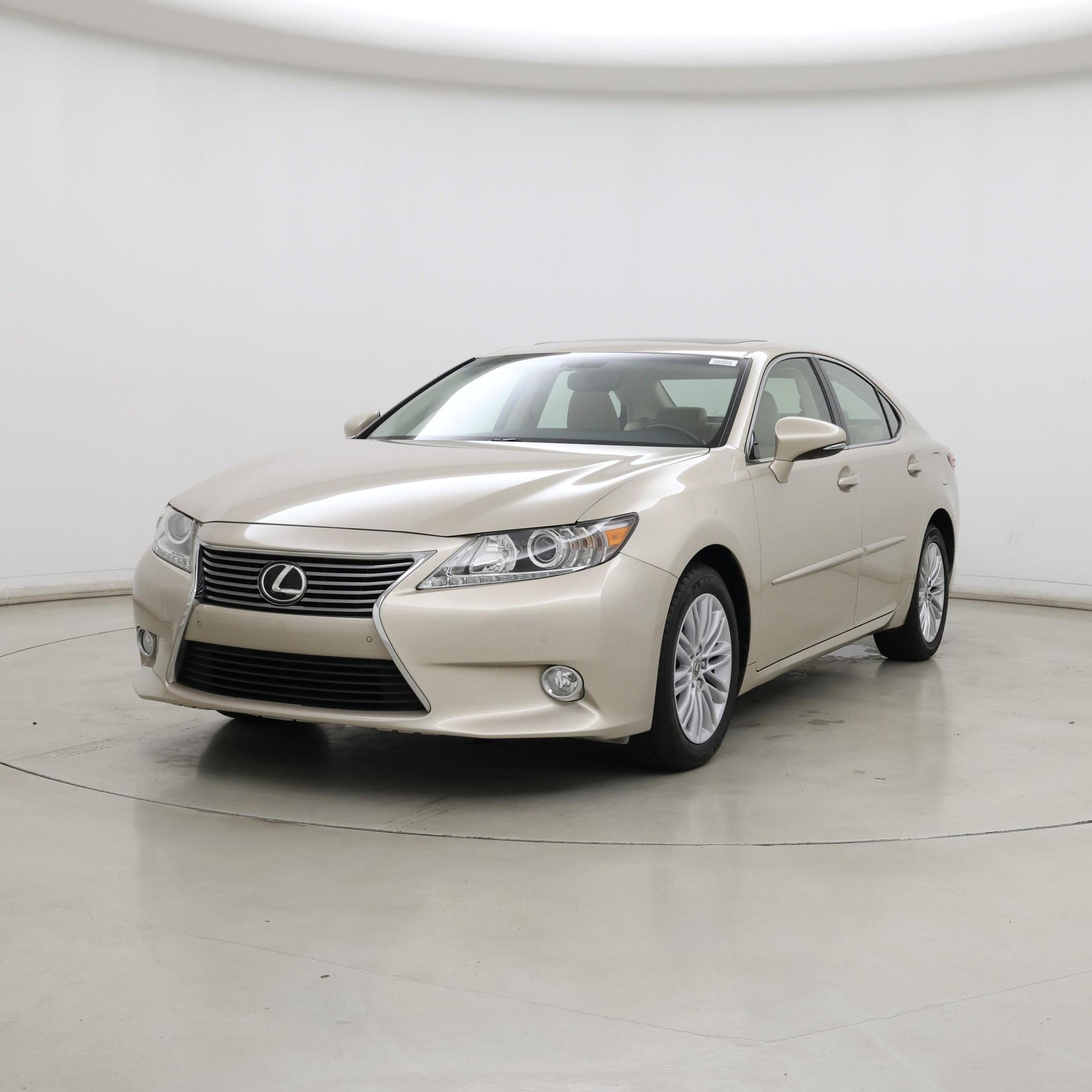Thumbnail: 2013 Lexus ES - 4