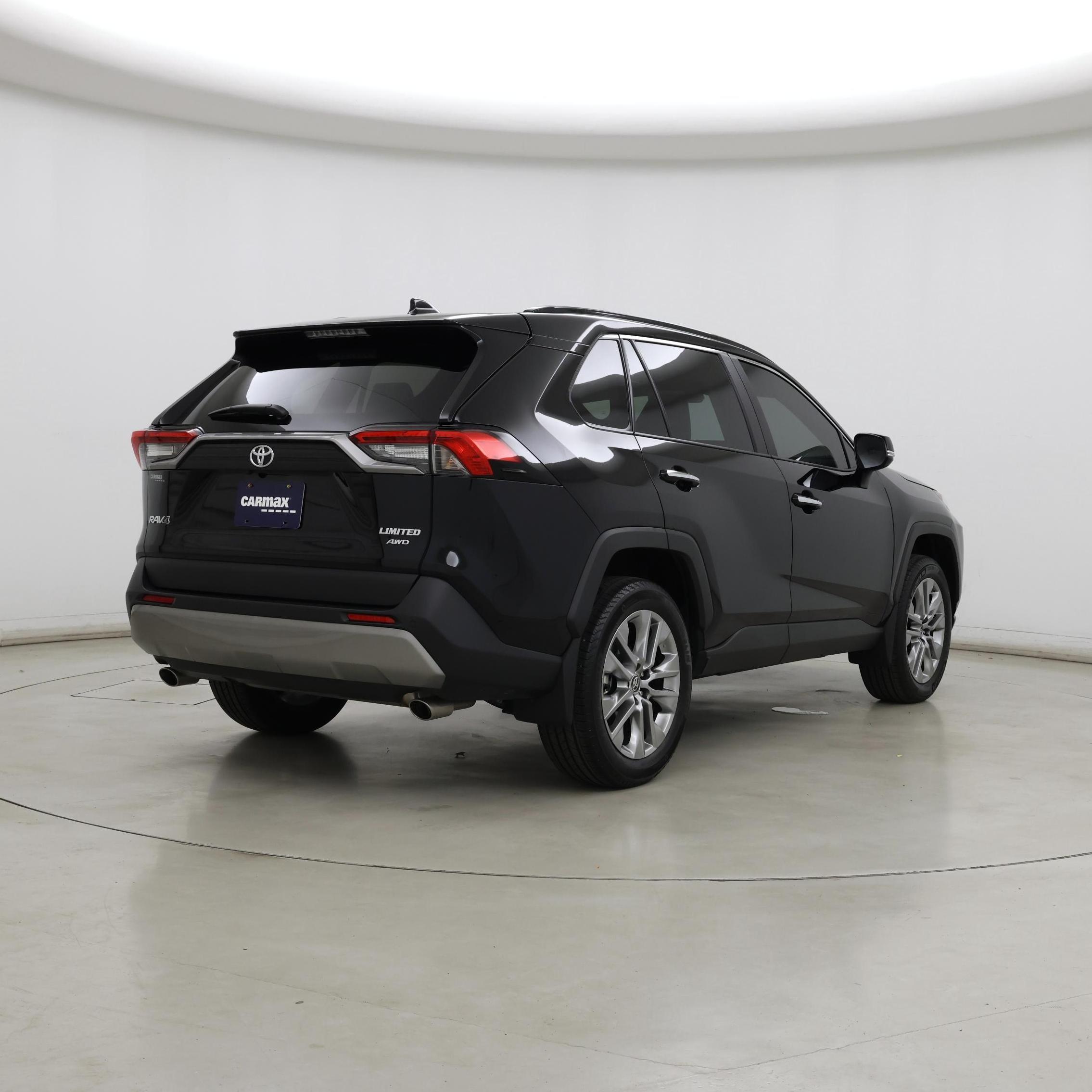 Thumbnail: 2025 Toyota RAV4 - 8