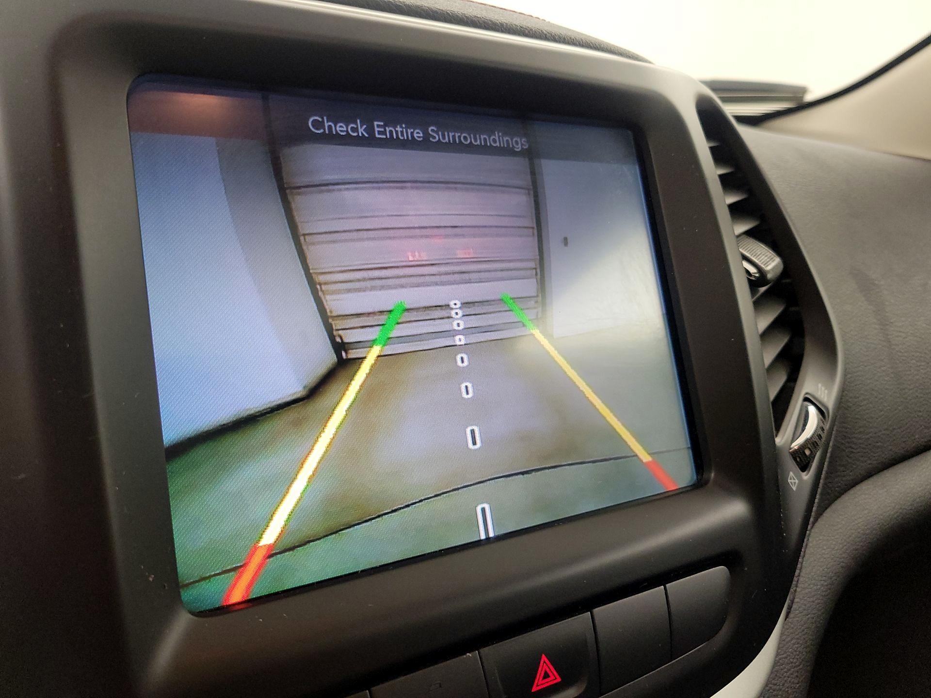 Thumbnail: 2015 Jeep Cherokee - 15