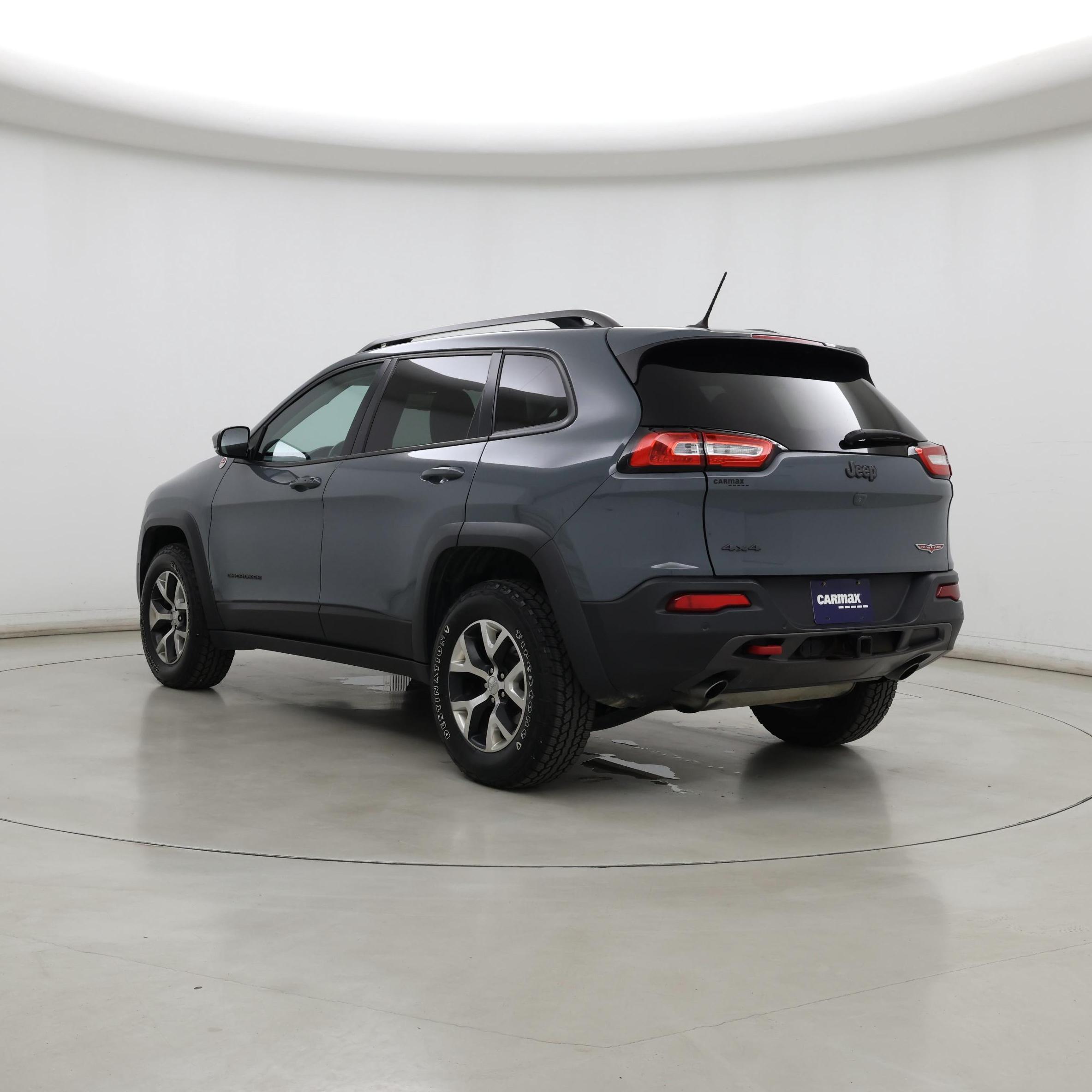 Thumbnail: 2015 Jeep Cherokee - 2