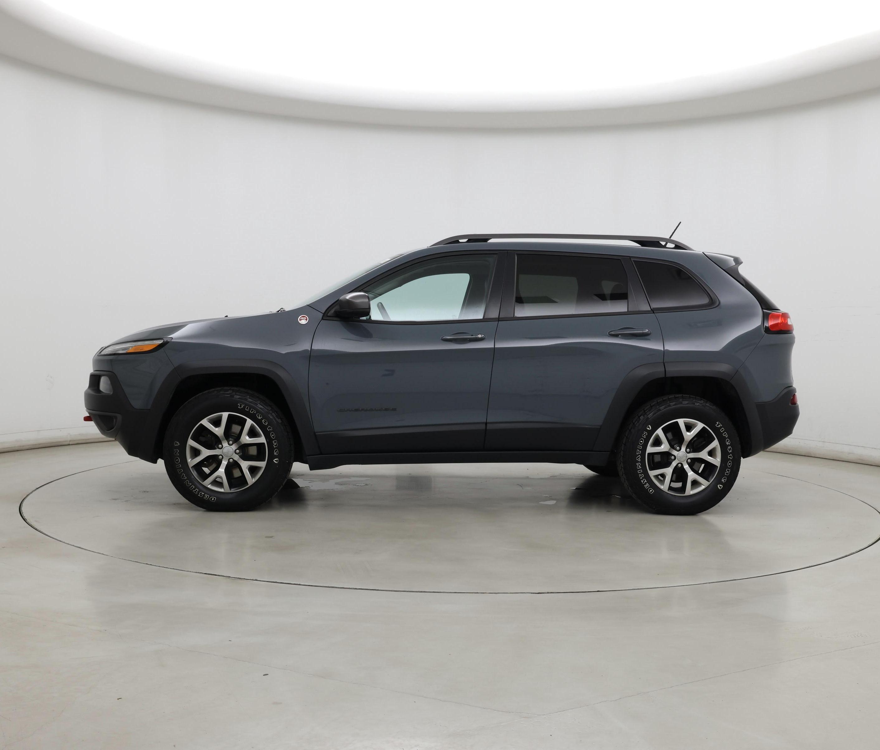 Thumbnail: 2015 Jeep Cherokee - 3