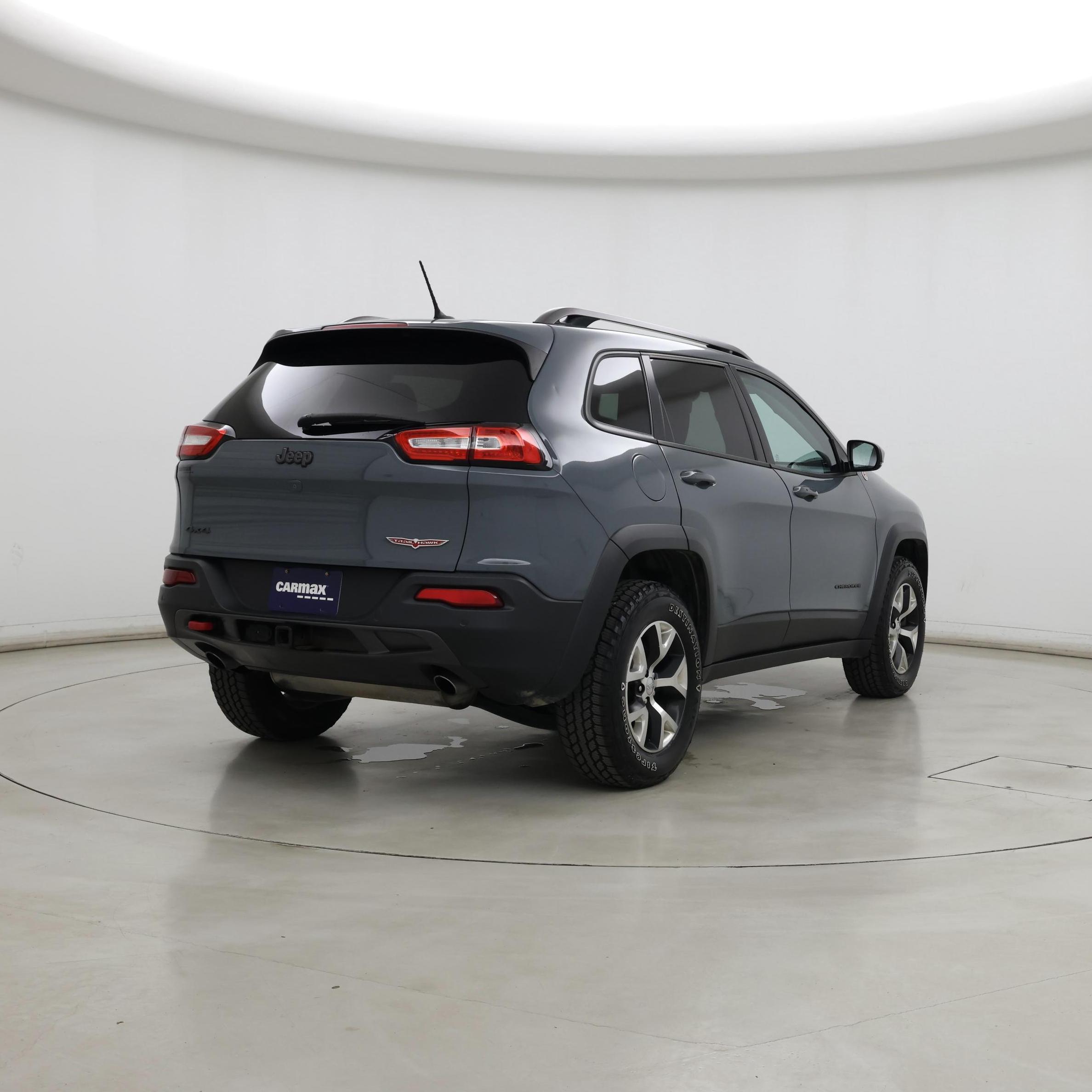 Thumbnail: 2015 Jeep Cherokee - 8