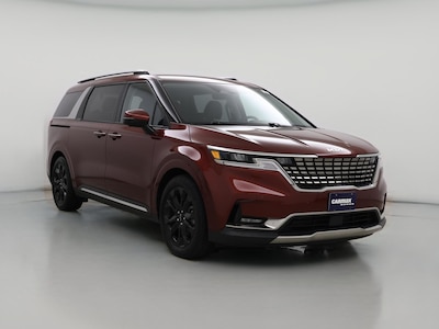 Red 2023 Kia Carnival SX