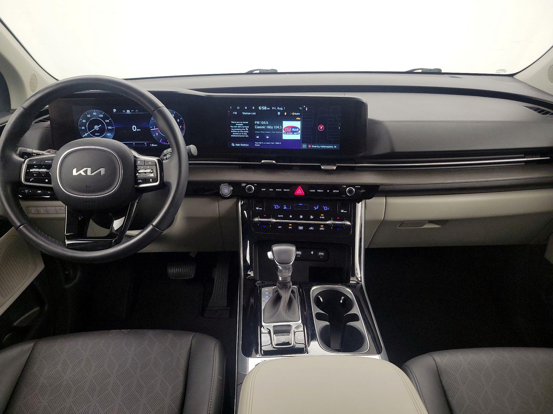 Thumbnail: 2023 Kia Carnival - 9
