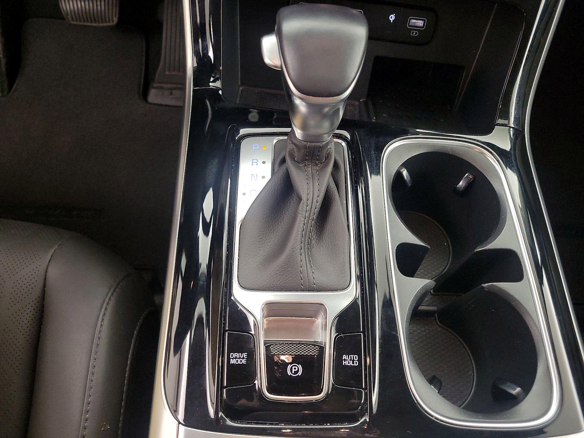 Thumbnail: 2023 Kia Carnival - 18
