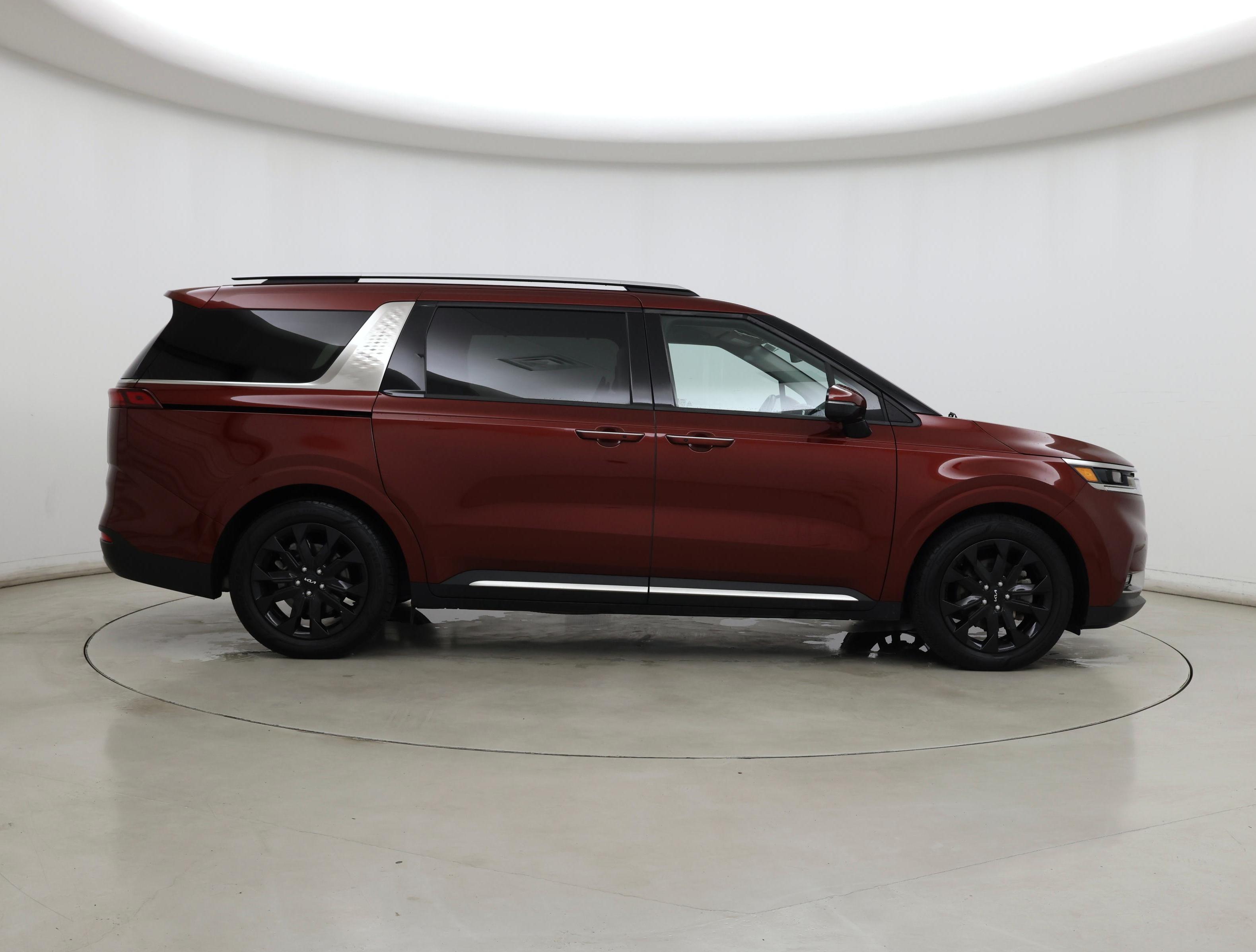 Thumbnail: 2023 Kia Carnival - 7