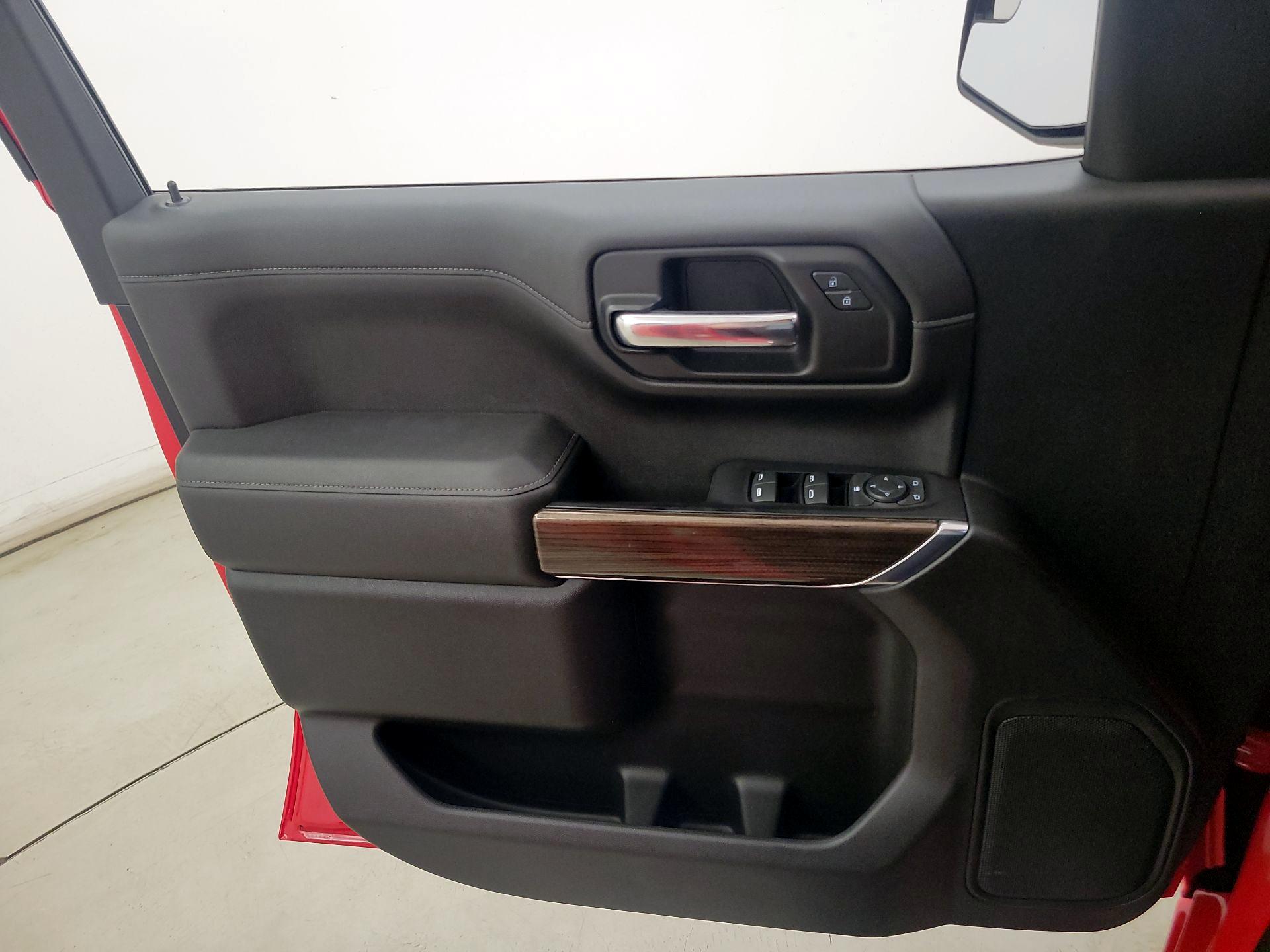 Thumbnail: 2019 Chevrolet Silverado 1500 - 12