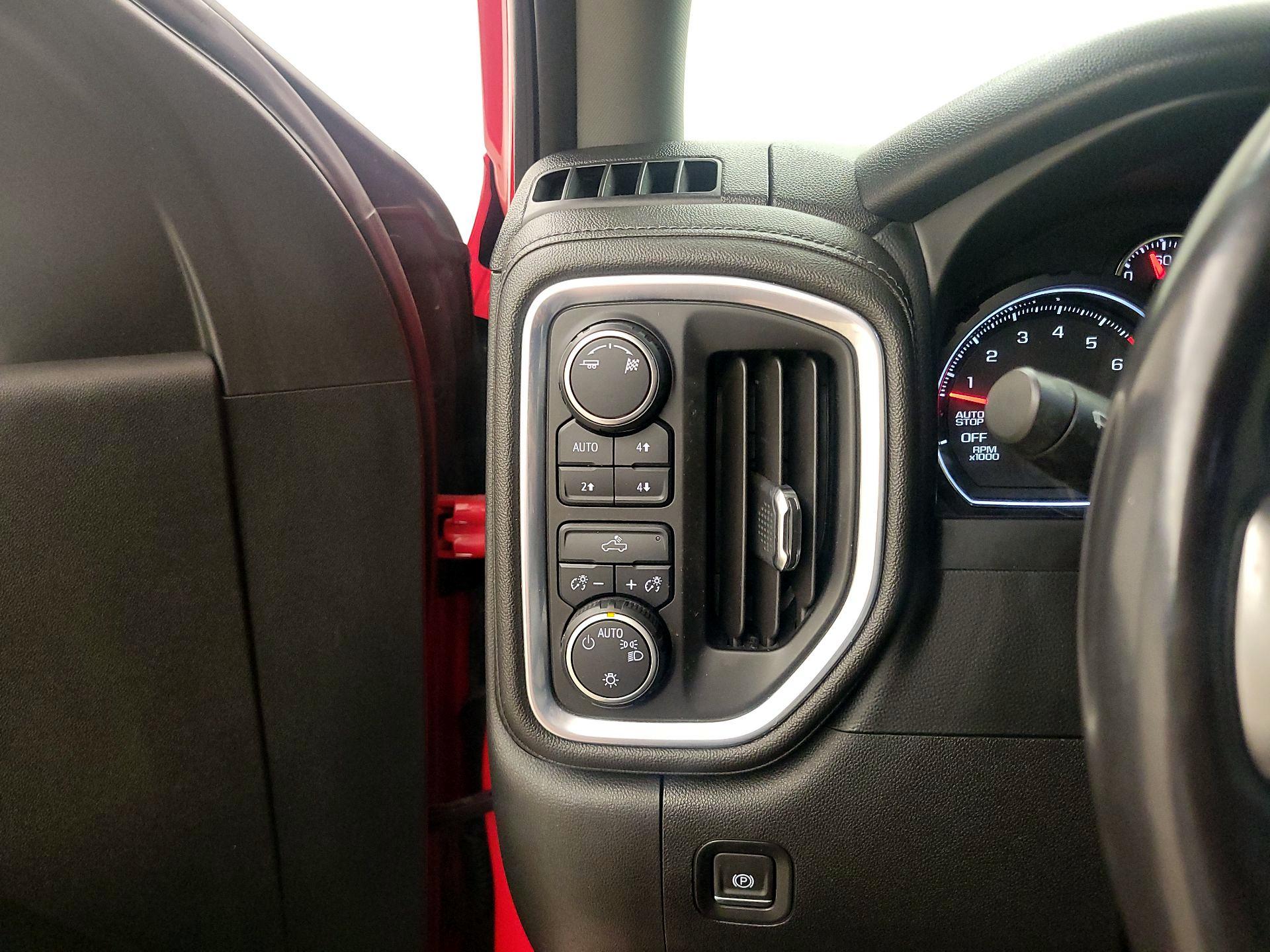 Thumbnail: 2019 Chevrolet Silverado 1500 - 13