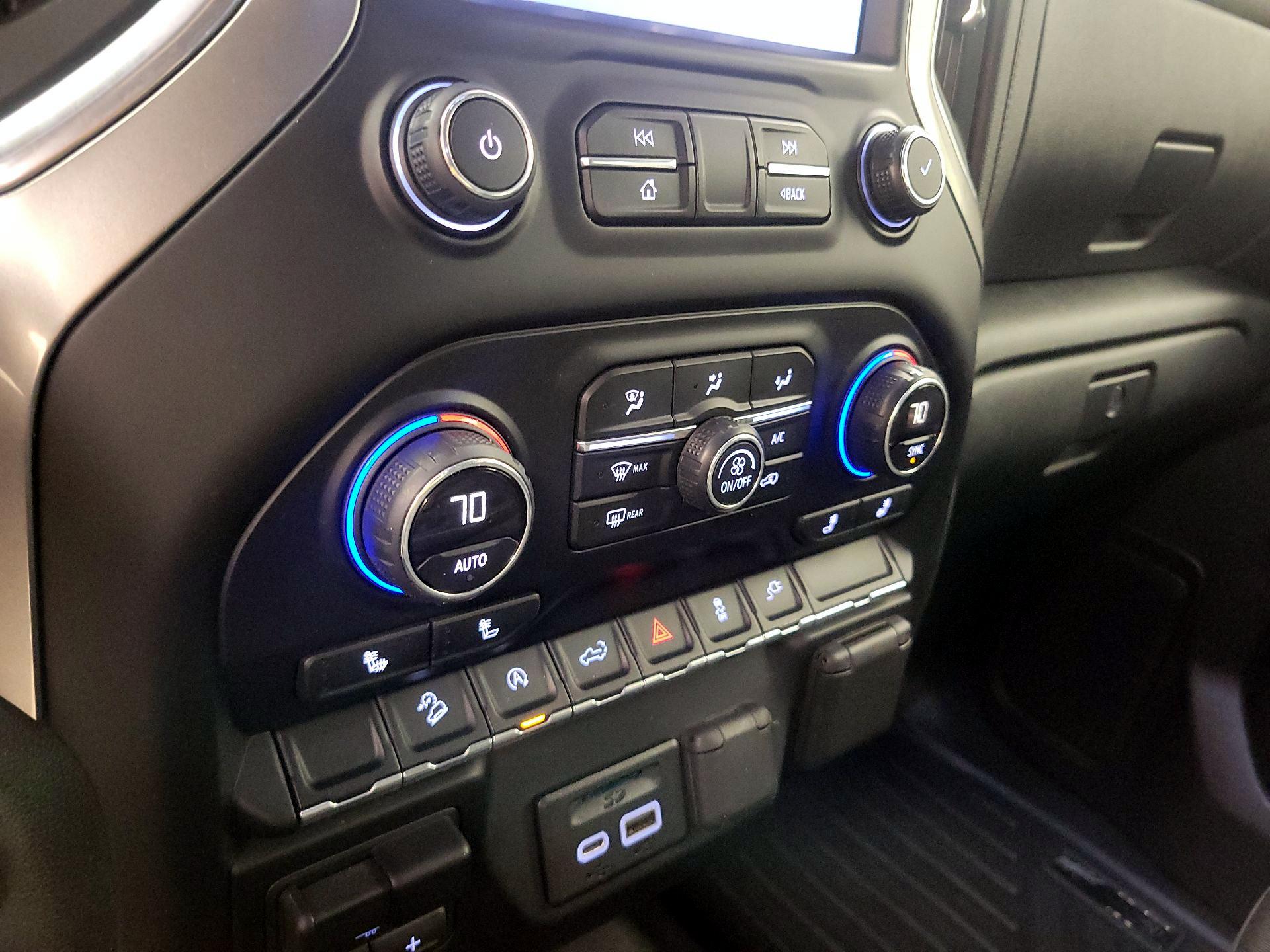 Thumbnail: 2019 Chevrolet Silverado 1500 - 16