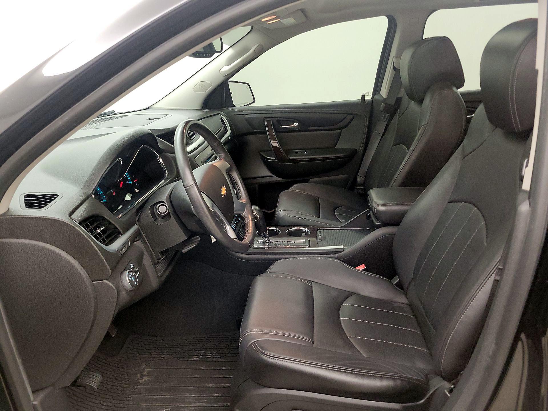 Thumbnail: 2017 Chevrolet Traverse - 11