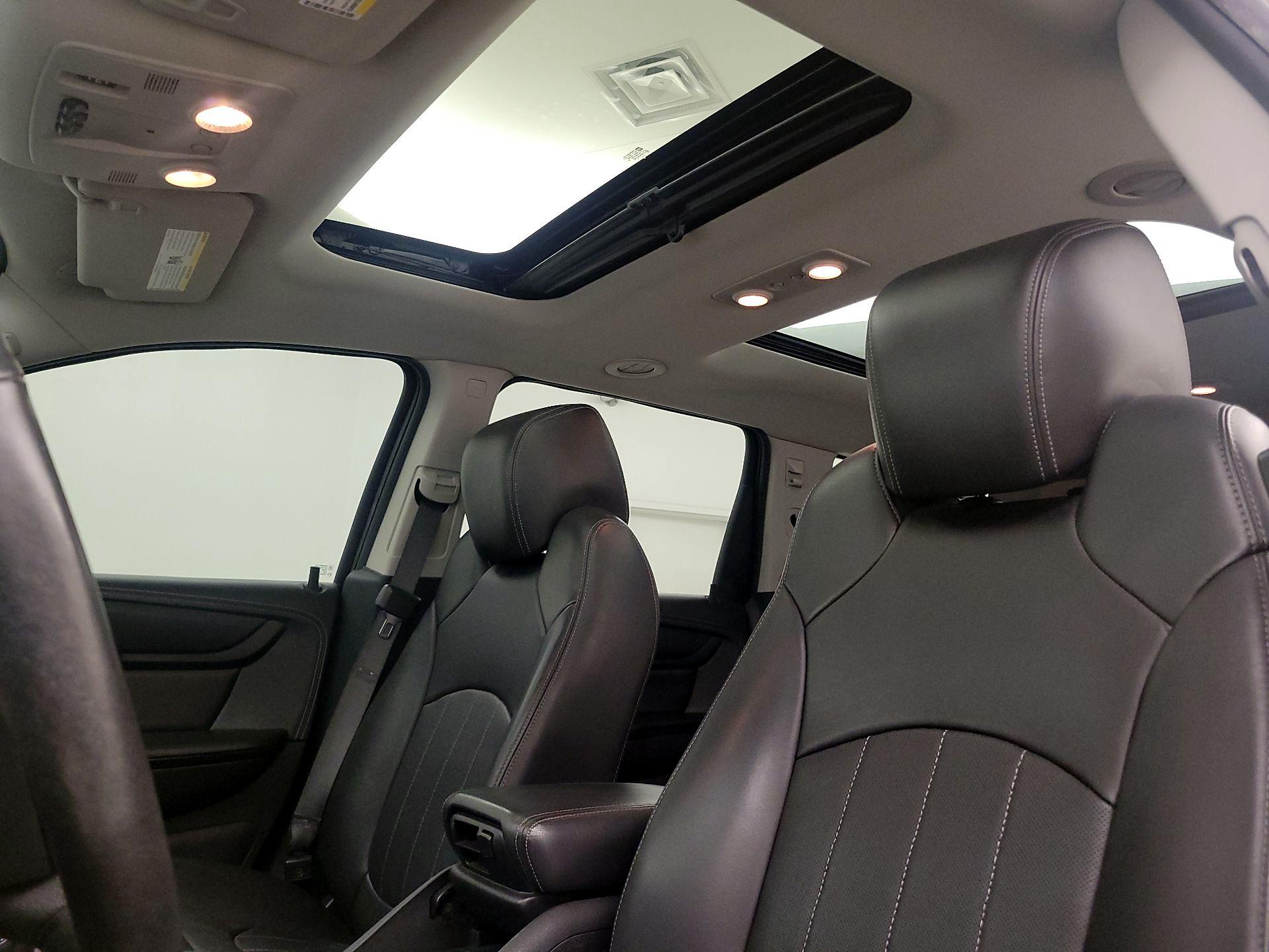 Thumbnail: 2017 Chevrolet Traverse - 20