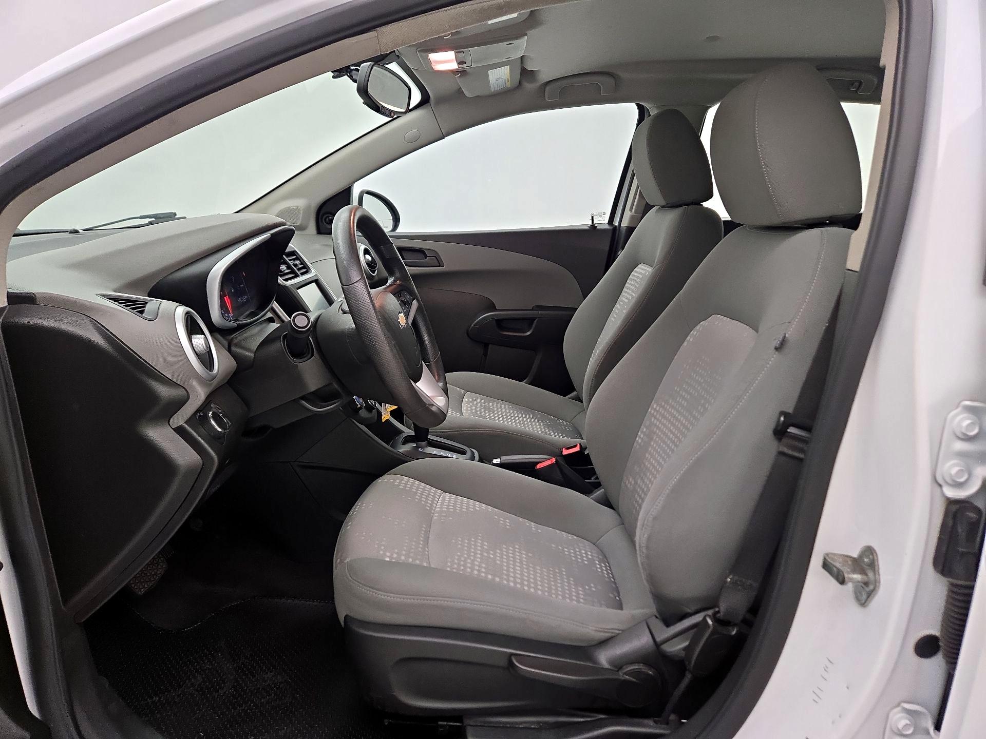 Thumbnail: 2017 Chevrolet Sonic - 11