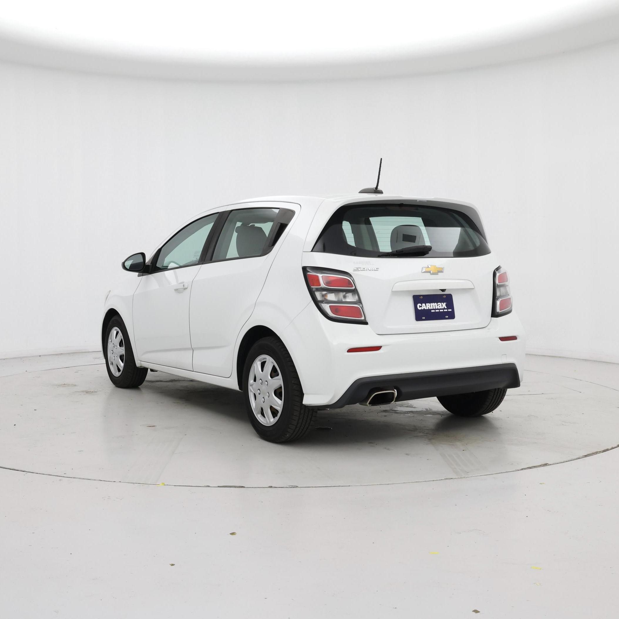 Thumbnail: 2017 Chevrolet Sonic - 2