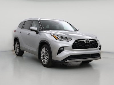 Silver 2022 Toyota Highlander Platinum