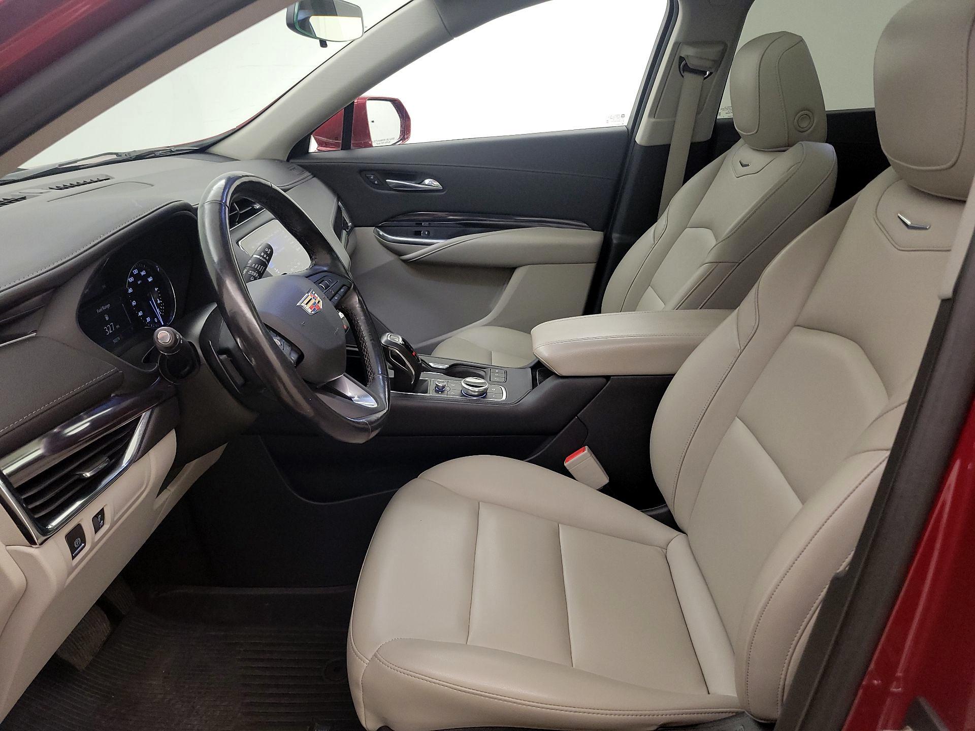 Thumbnail: 2019 Cadillac XT4 - 11