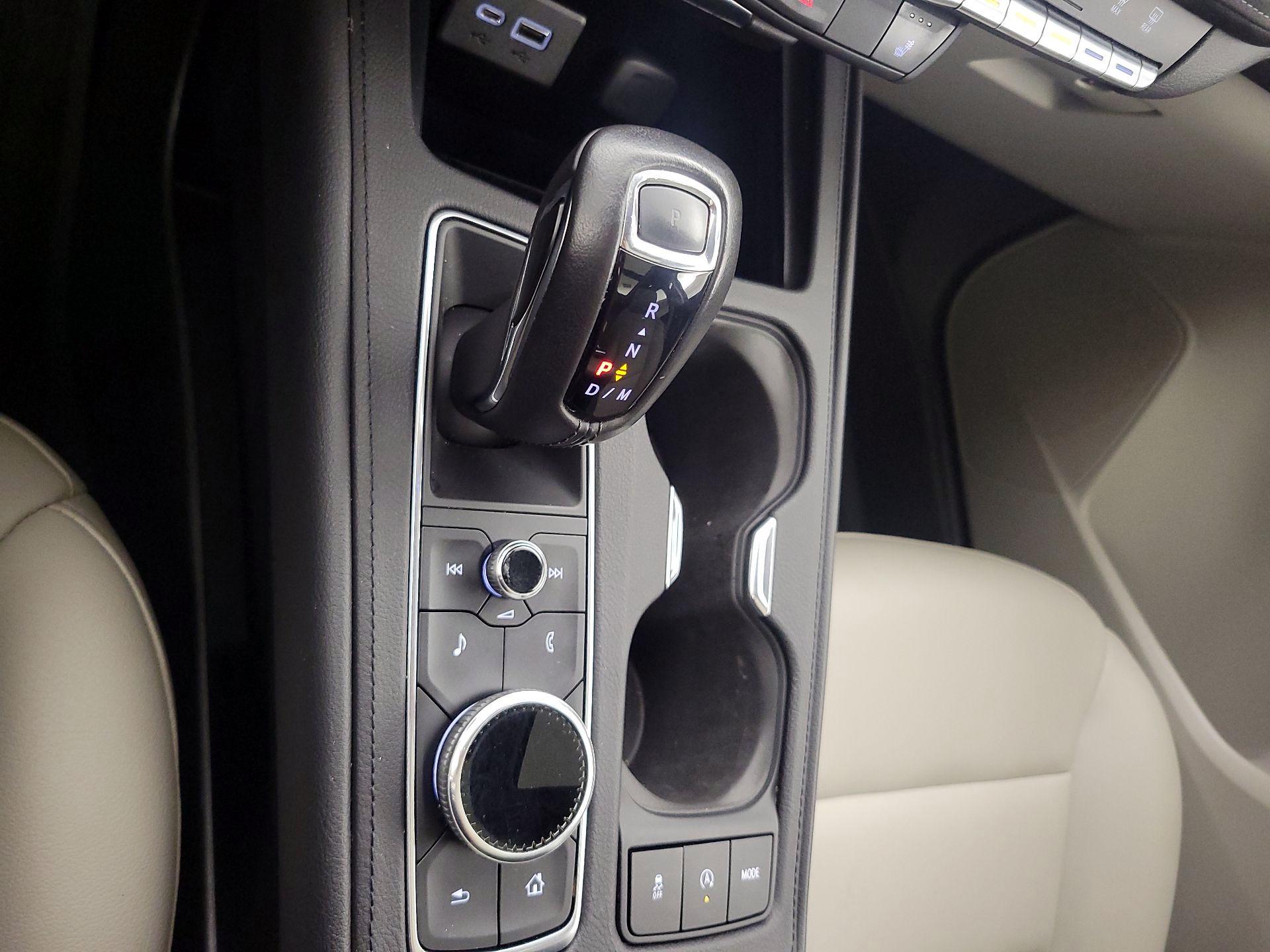 Thumbnail: 2019 Cadillac XT4 - 17