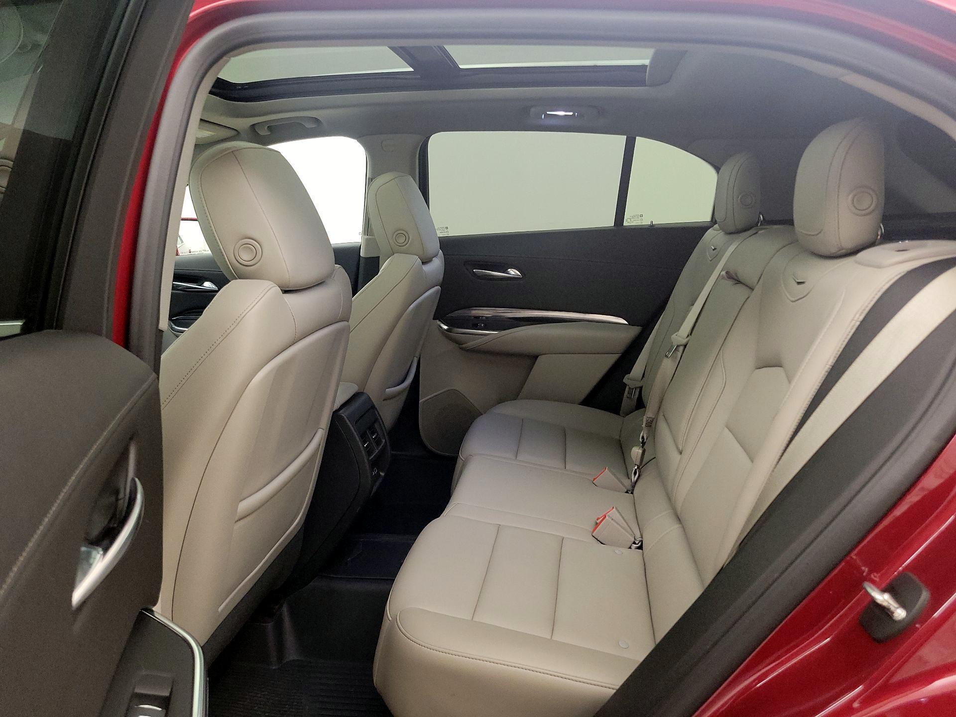 Thumbnail: 2019 Cadillac XT4 - 20
