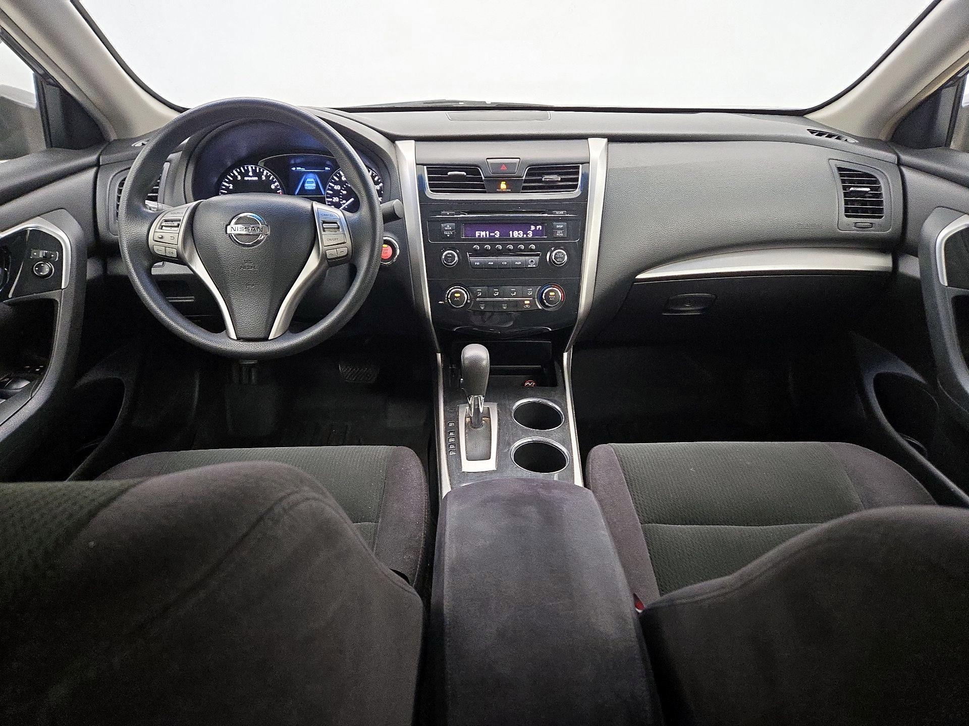 Thumbnail: 2013 Nissan Altima - 9