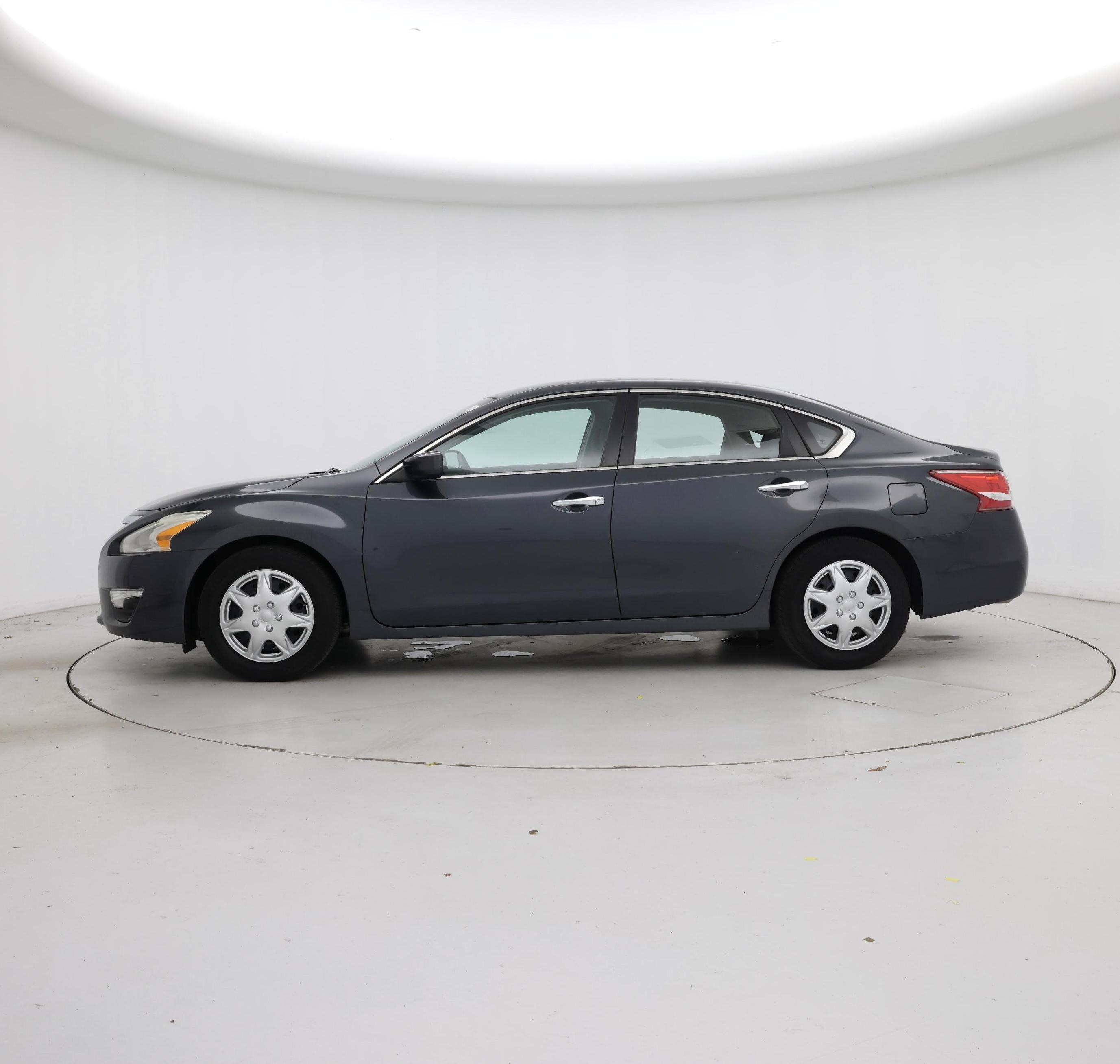 Thumbnail: 2013 Nissan Altima - 3