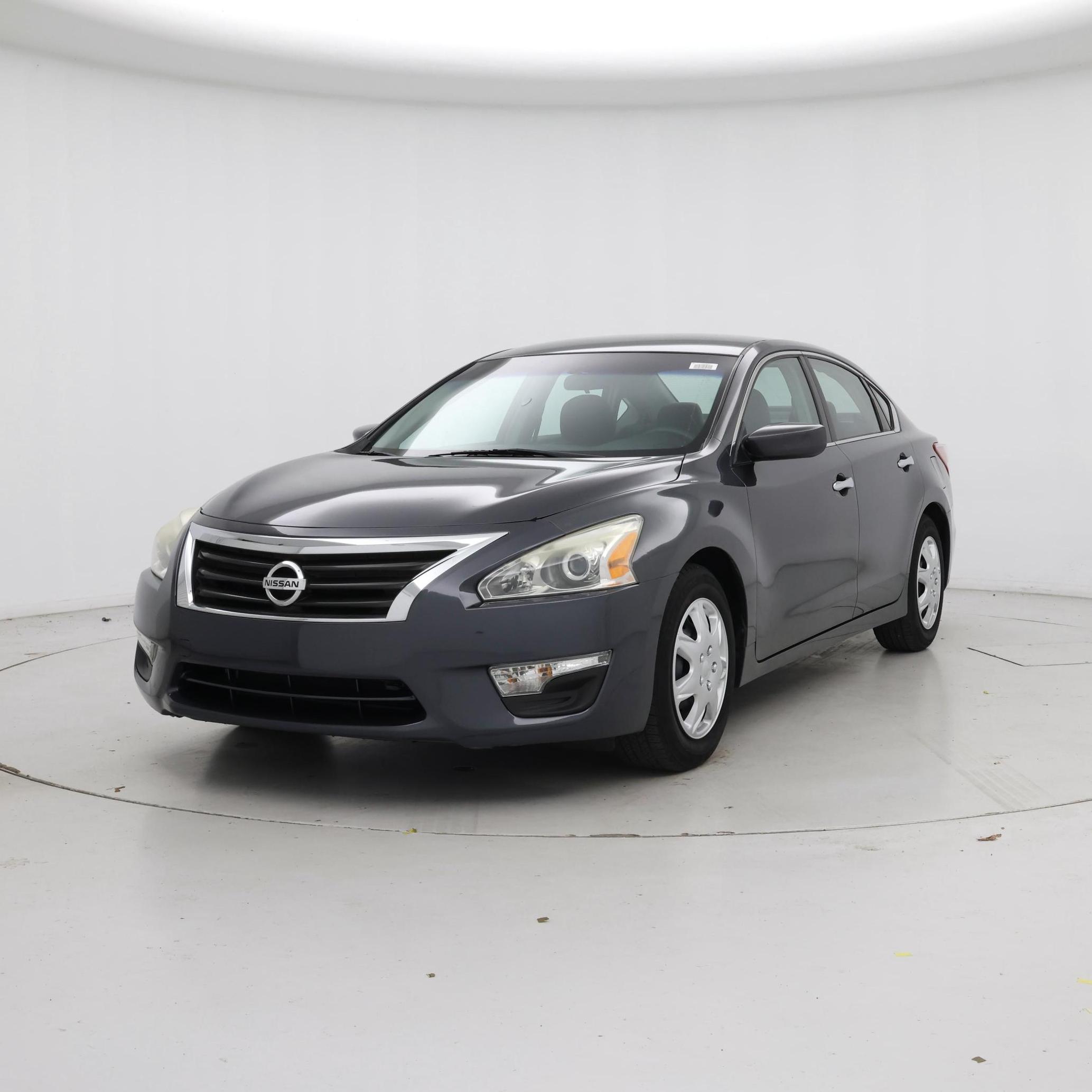 Thumbnail: 2013 Nissan Altima - 4