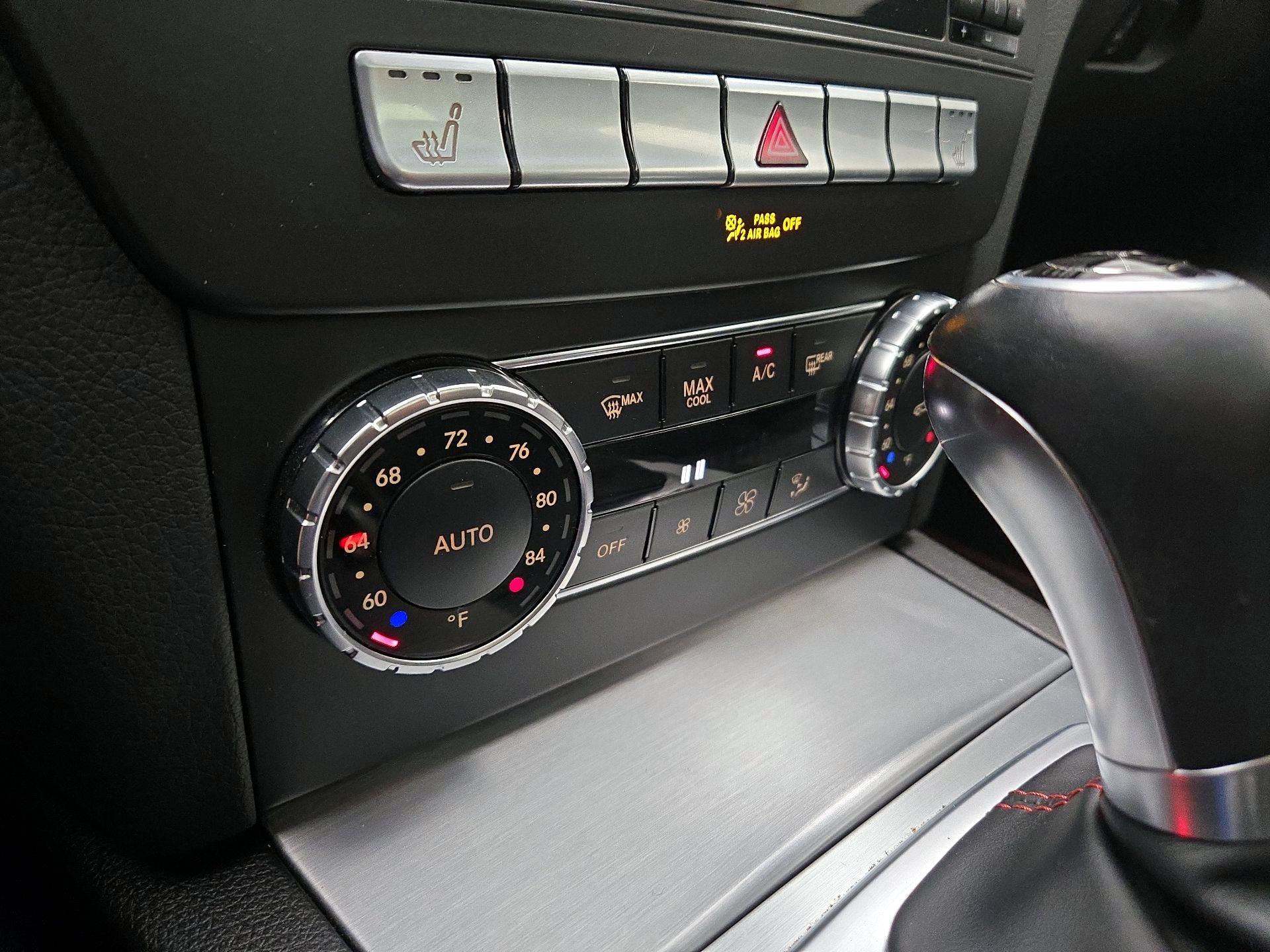 Thumbnail: 2014 Mercedes-Benz C-Class - 15