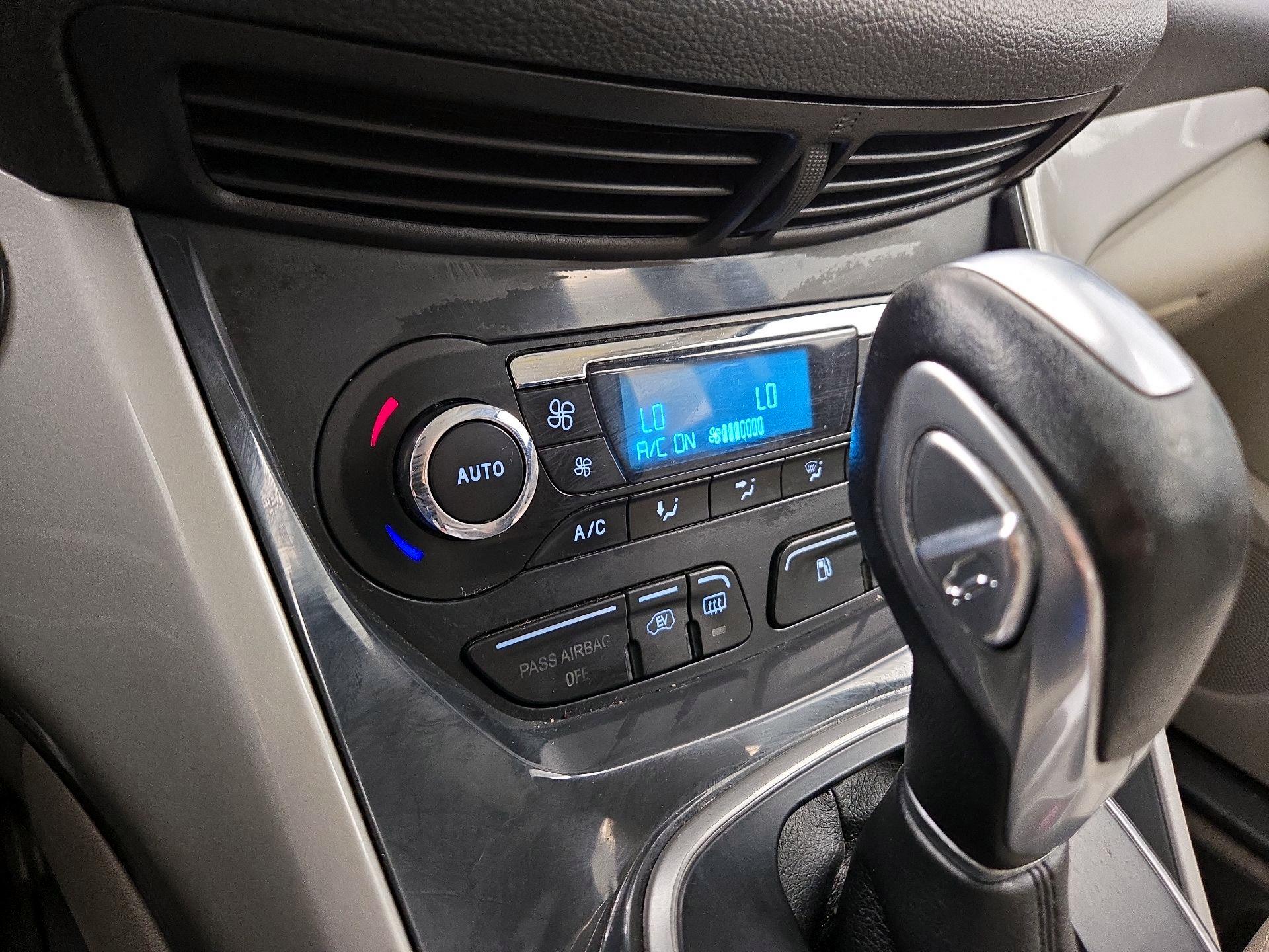 Thumbnail: 2013 Ford C-Max - 15