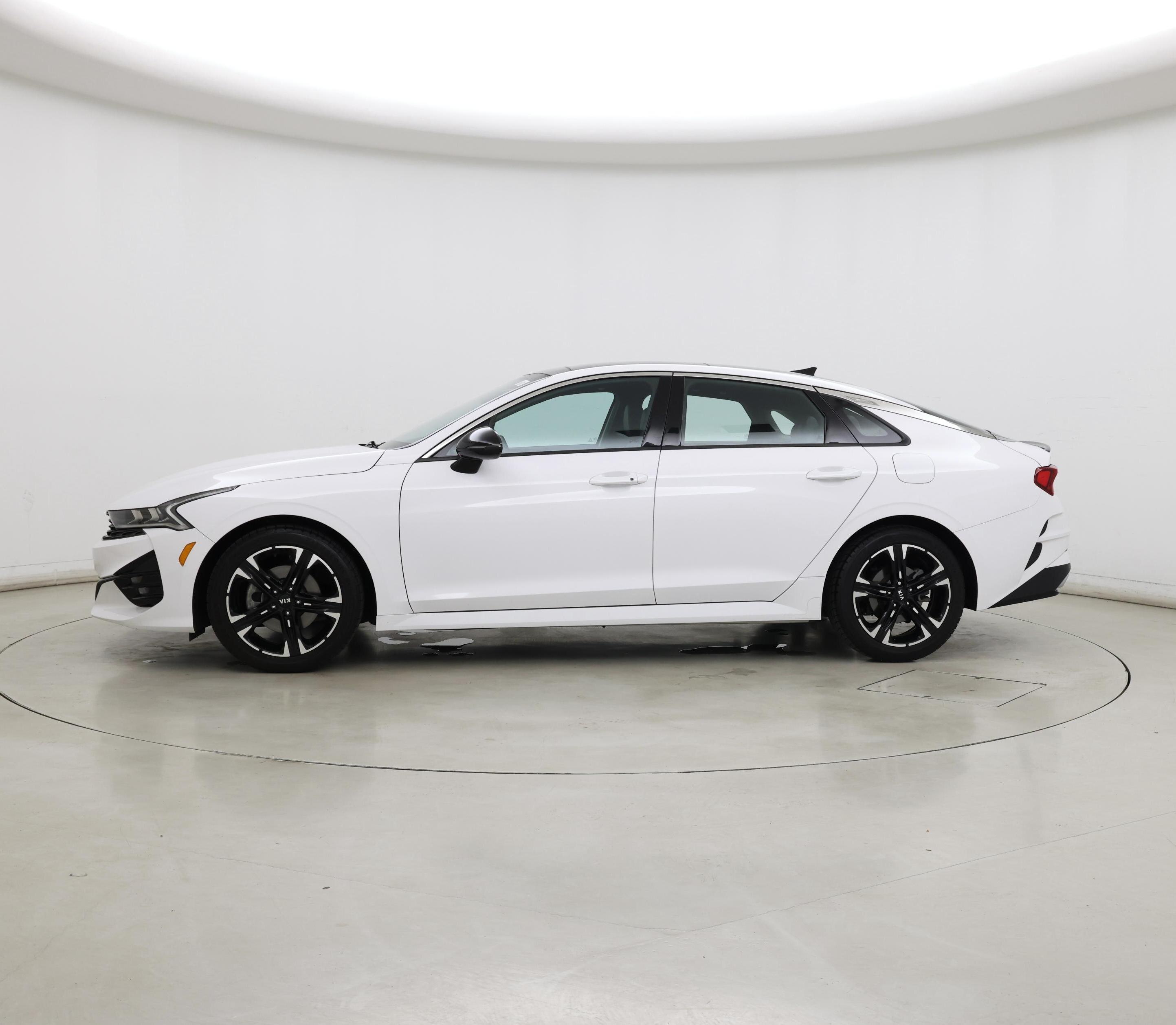 Thumbnail: 2021 Kia K5 - 3