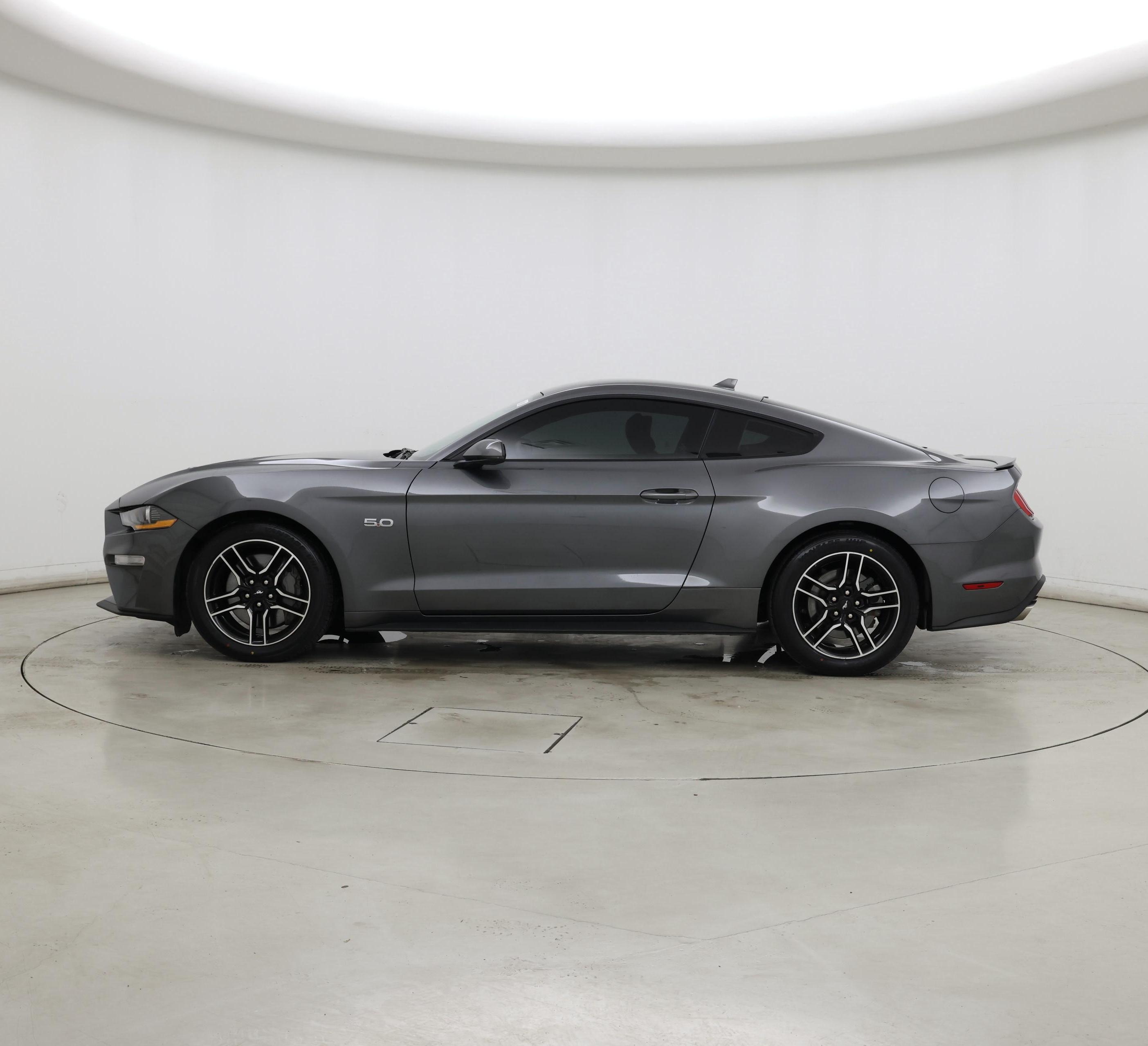 Thumbnail: 2022 Ford Mustang - 3