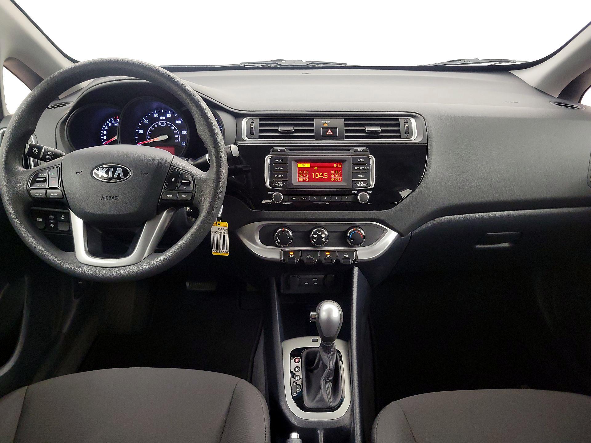 Thumbnail: 2017 Kia Rio - 9