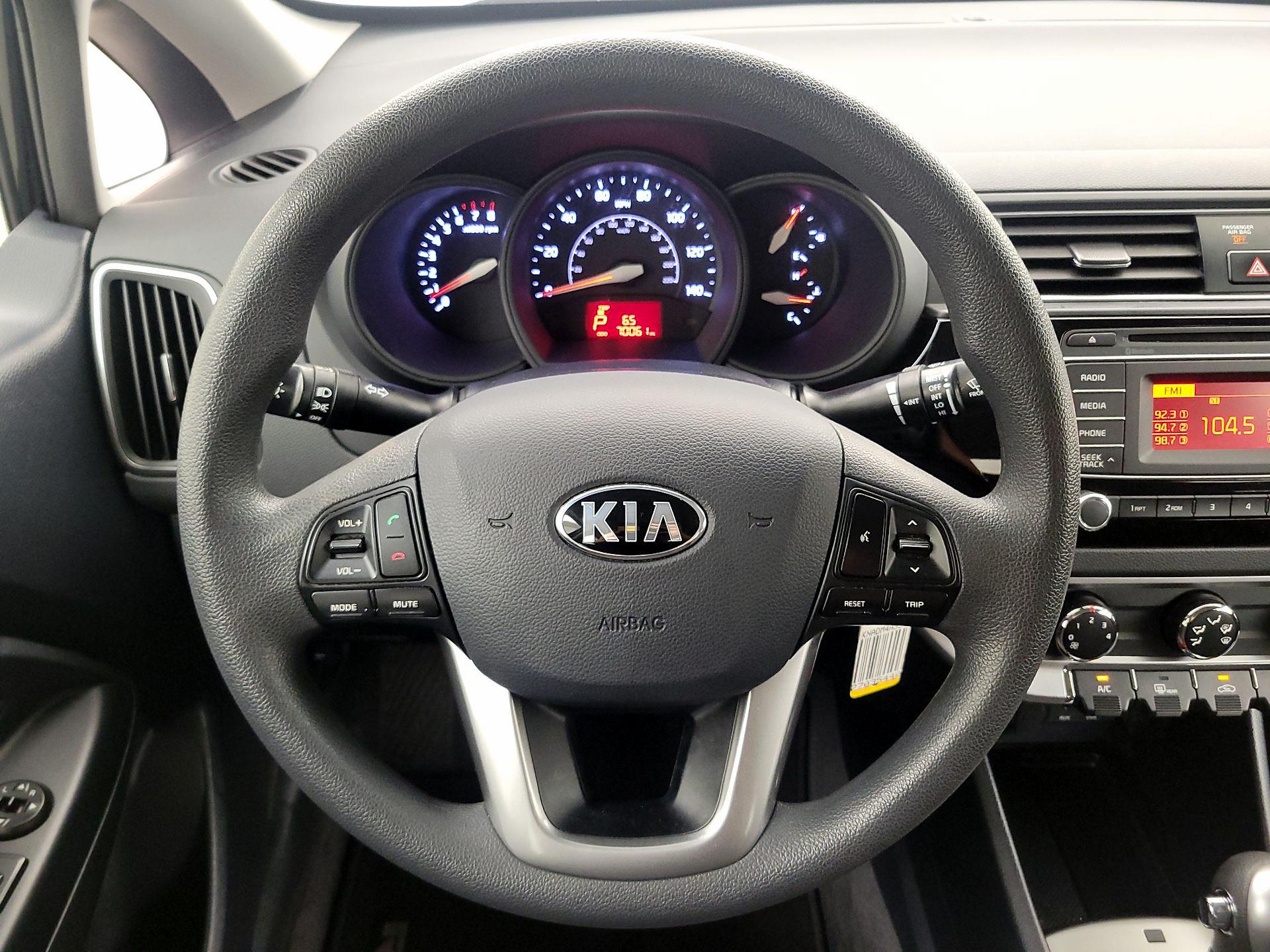 Thumbnail: 2017 Kia Rio - 10