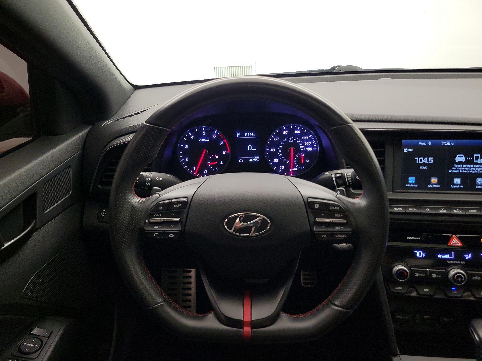 Thumbnail: 2020 Hyundai Elantra - 10
