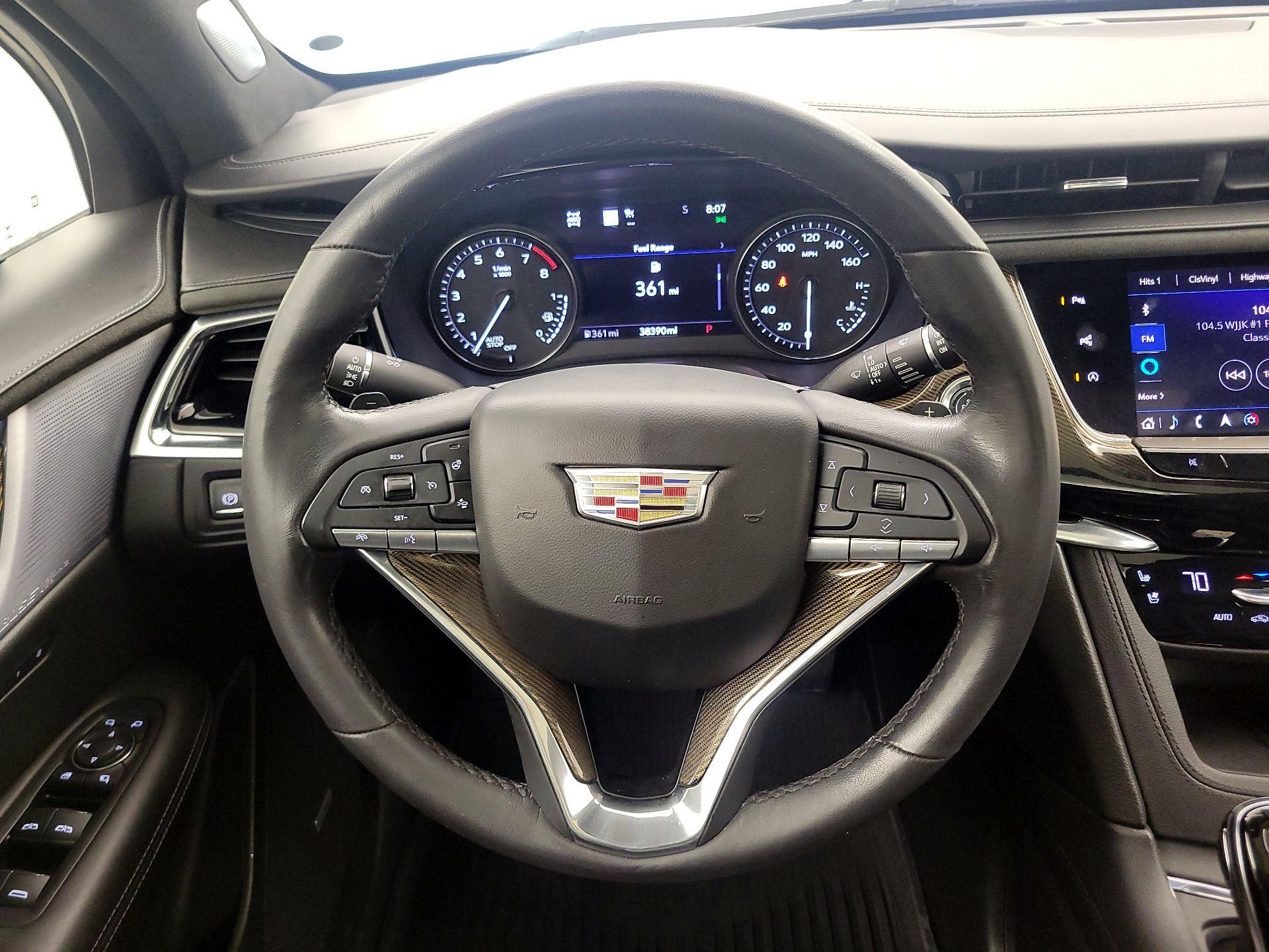 Thumbnail: 2020 Cadillac XT6 - 10