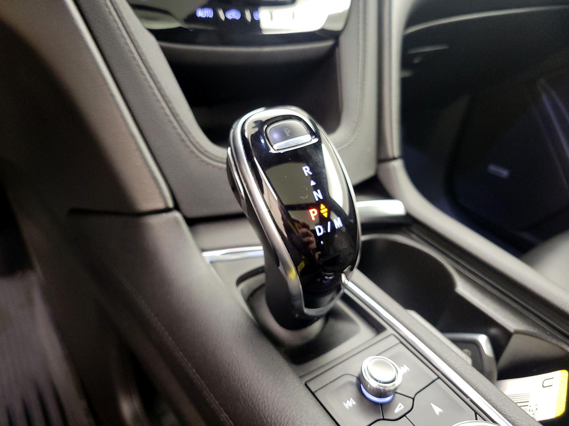 Thumbnail: 2020 Cadillac XT6 - 18